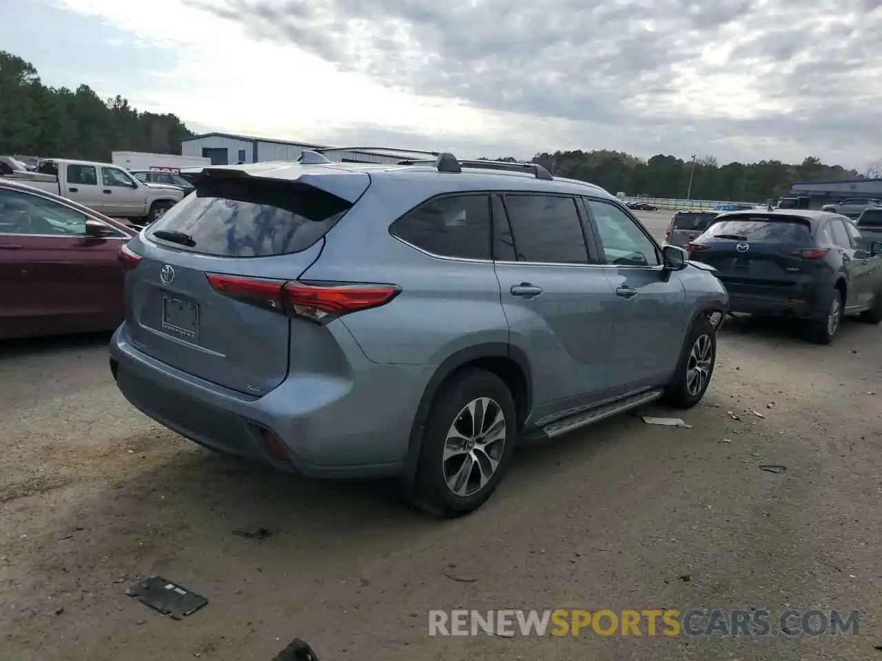 3 Photograph of a damaged car 5TDGZRAH0MS068718 TOYOTA HIGHLANDER 2021