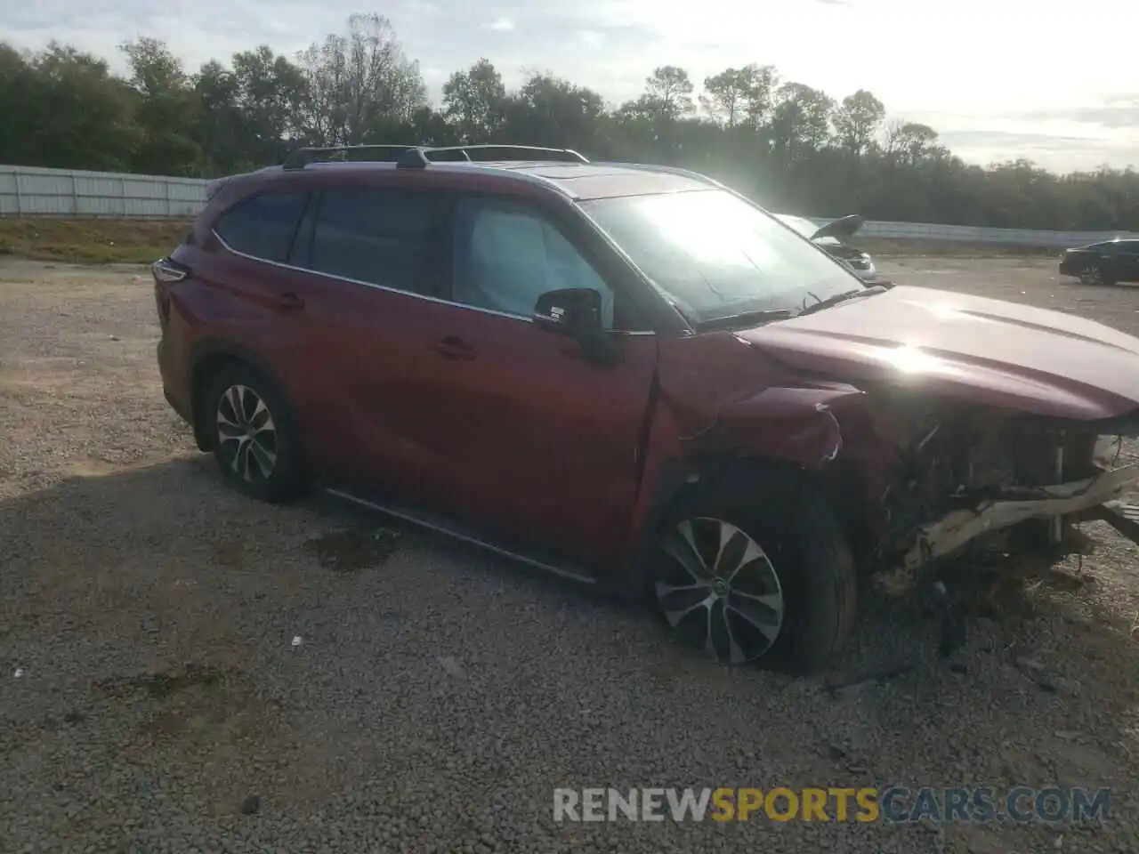 4 Photograph of a damaged car 5TDGZRAH0MS531487 TOYOTA HIGHLANDER 2021