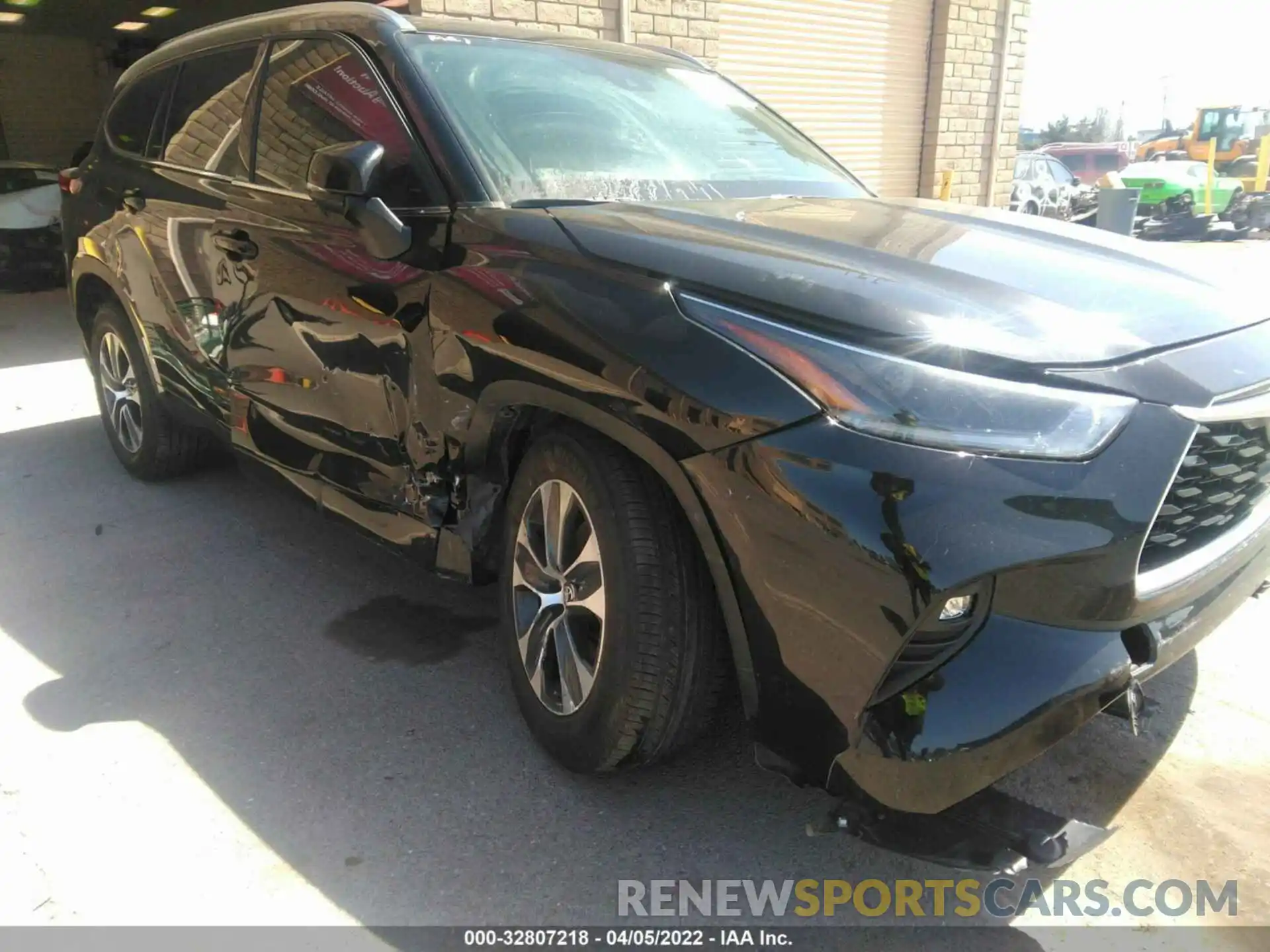 6 Photograph of a damaged car 5TDGZRAH0MS533658 TOYOTA HIGHLANDER 2021