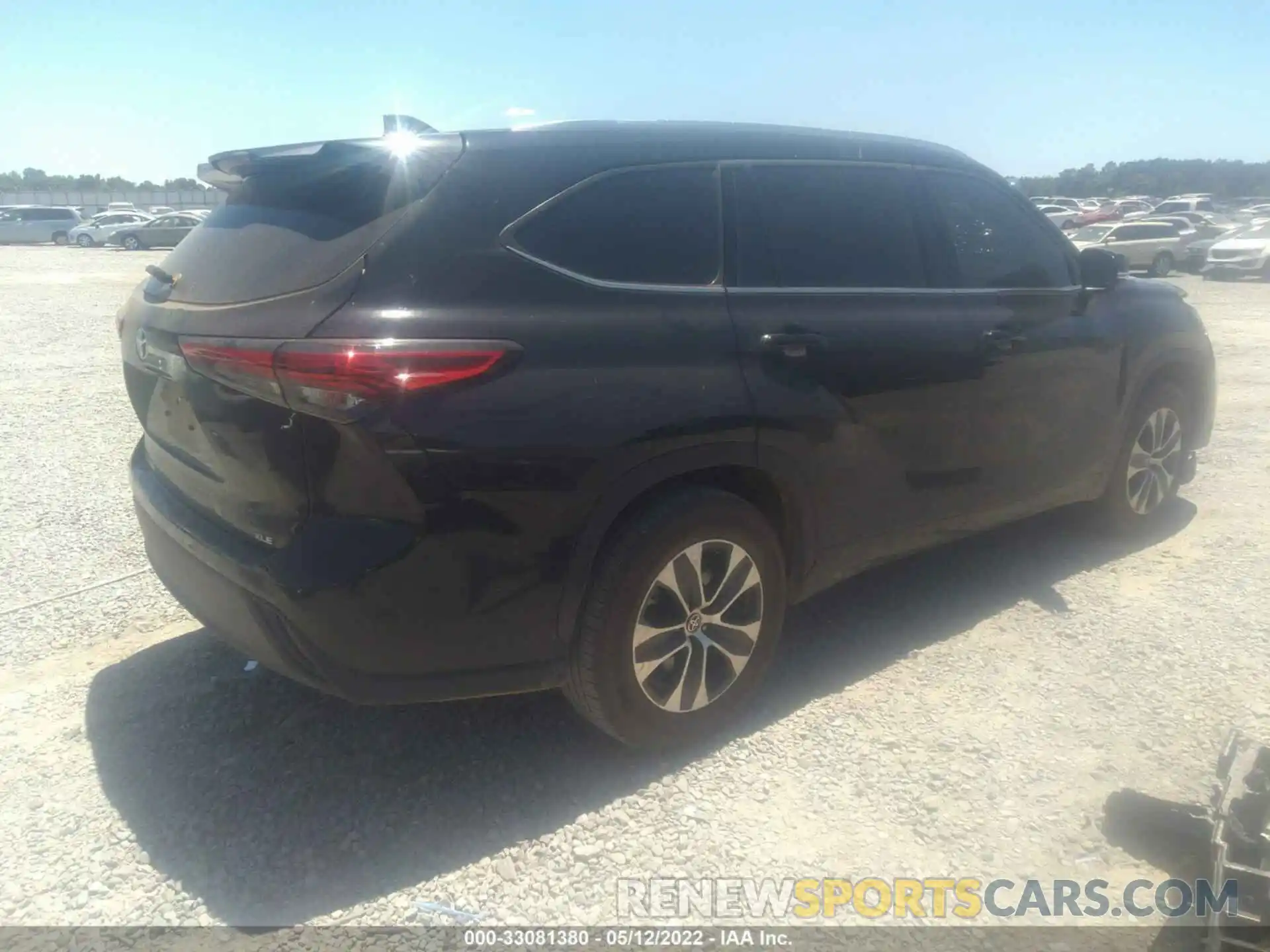 4 Photograph of a damaged car 5TDGZRAH1MS086208 TOYOTA HIGHLANDER 2021