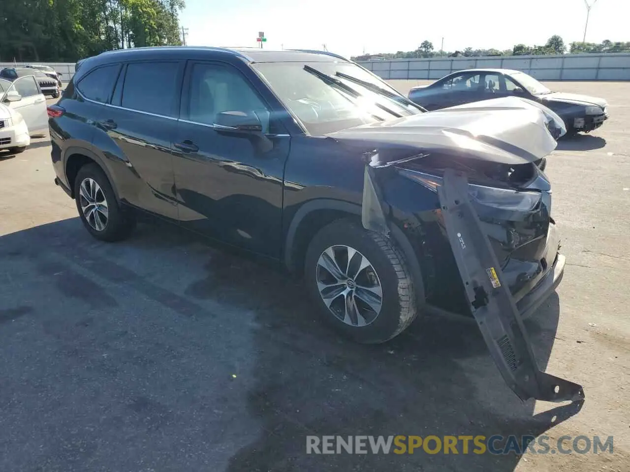 4 Photograph of a damaged car 5TDGZRAH2MS043917 TOYOTA HIGHLANDER 2021