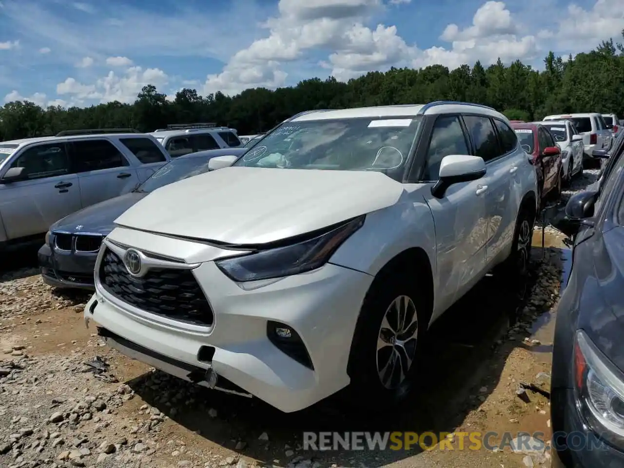 2 Photograph of a damaged car 5TDGZRAH2MS049913 TOYOTA HIGHLANDER 2021