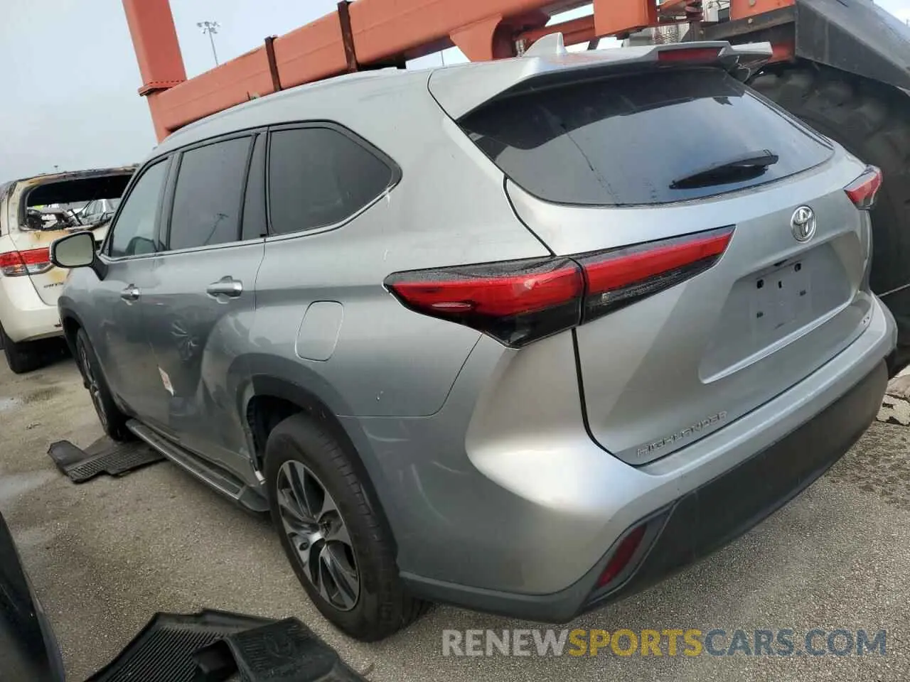2 Photograph of a damaged car 5TDGZRAH2MS053783 TOYOTA HIGHLANDER 2021