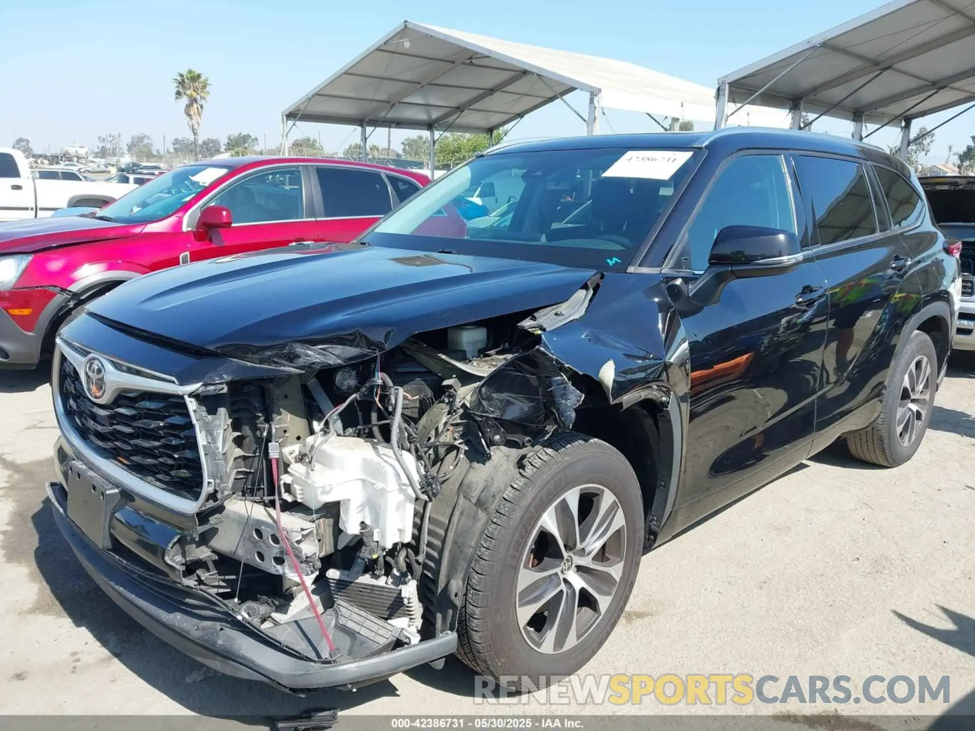2 Photograph of a damaged car 5TDGZRAH2MS065304 TOYOTA HIGHLANDER 2021