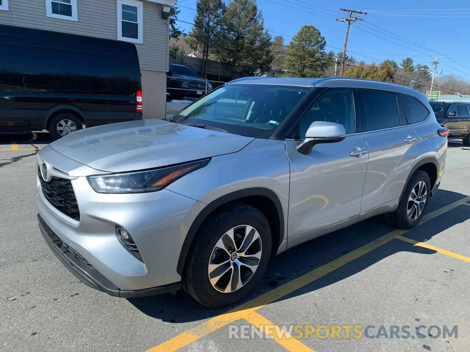 2 Photograph of a damaged car 5TDGZRAH2MS515999 TOYOTA HIGHLANDER 2021