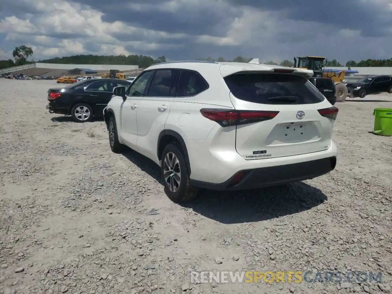 3 Photograph of a damaged car 5TDGZRAH2MS520233 TOYOTA HIGHLANDER 2021