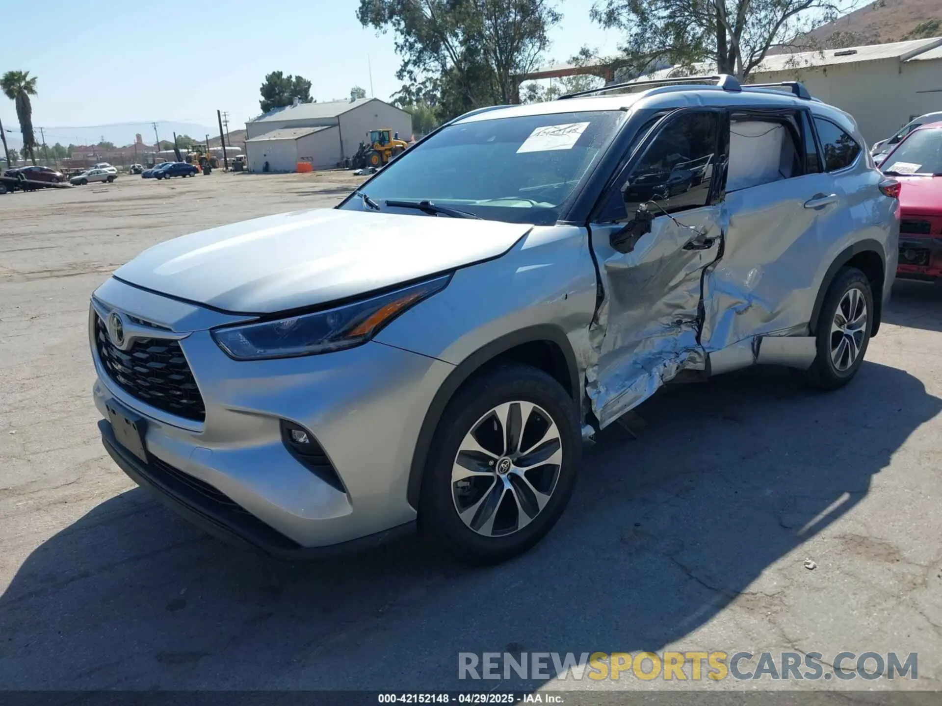2 Photograph of a damaged car 5TDGZRAH2MS533628 TOYOTA HIGHLANDER 2021