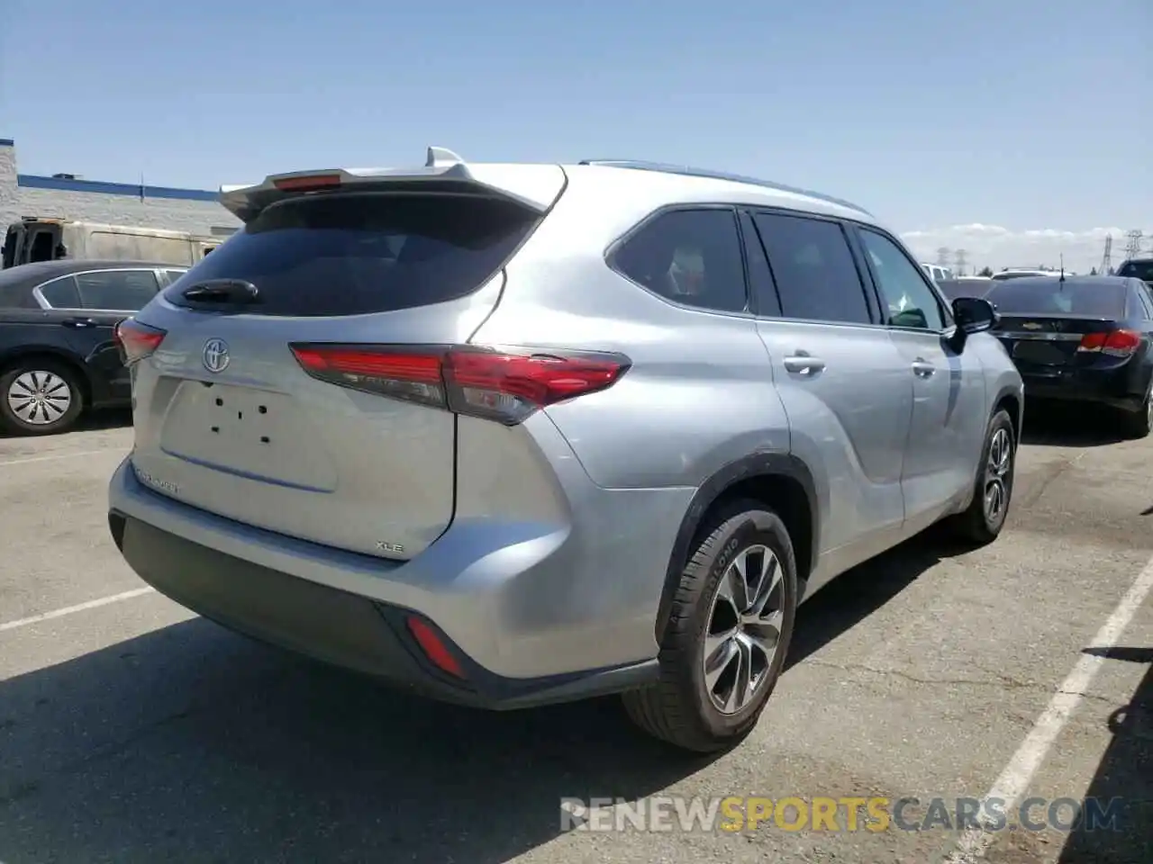 4 Photograph of a damaged car 5TDGZRAH3MS040122 TOYOTA HIGHLANDER 2021