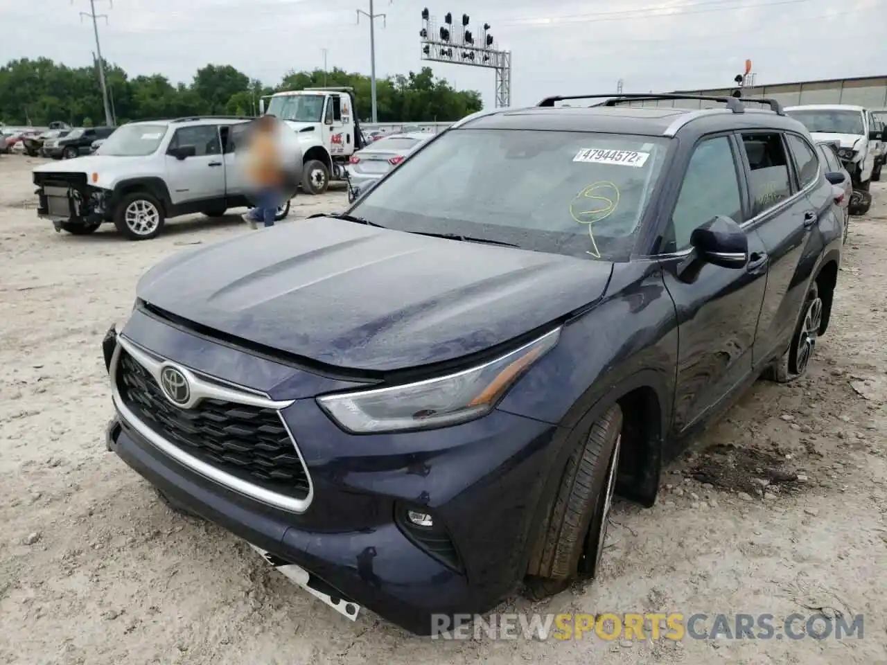 2 Photograph of a damaged car 5TDGZRAH3MS041173 TOYOTA HIGHLANDER 2021