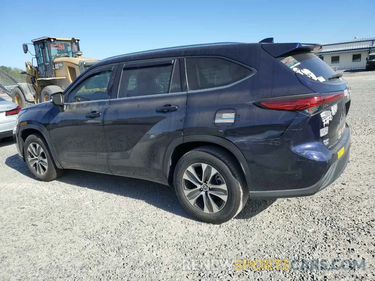 2 Photograph of a damaged car 5TDGZRAH3MS054070 TOYOTA HIGHLANDER 2021