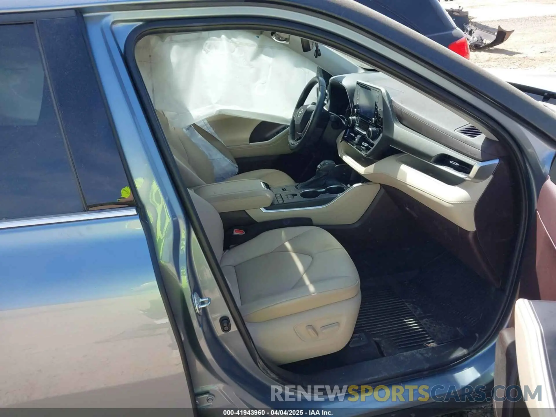 5 Photograph of a damaged car 5TDGZRAH3MS083911 TOYOTA HIGHLANDER 2021