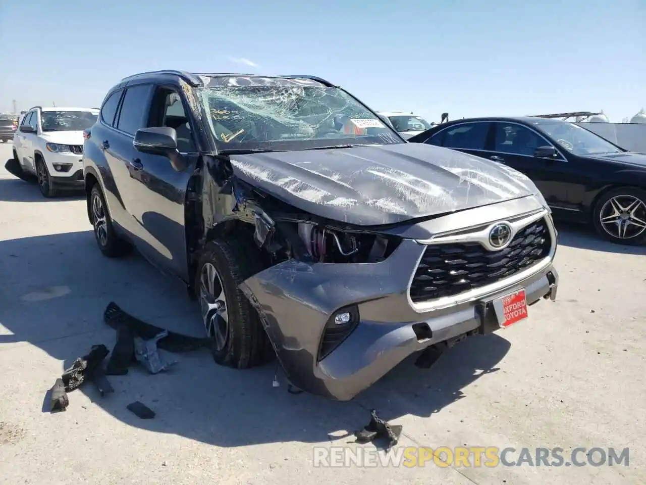 1 Photograph of a damaged car 5TDGZRAH3MS083942 TOYOTA HIGHLANDER 2021