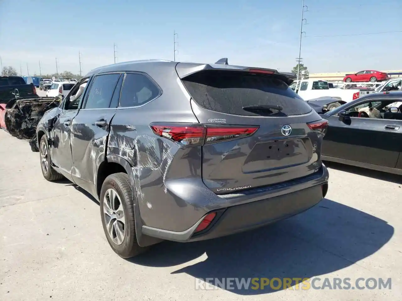 3 Photograph of a damaged car 5TDGZRAH3MS083942 TOYOTA HIGHLANDER 2021