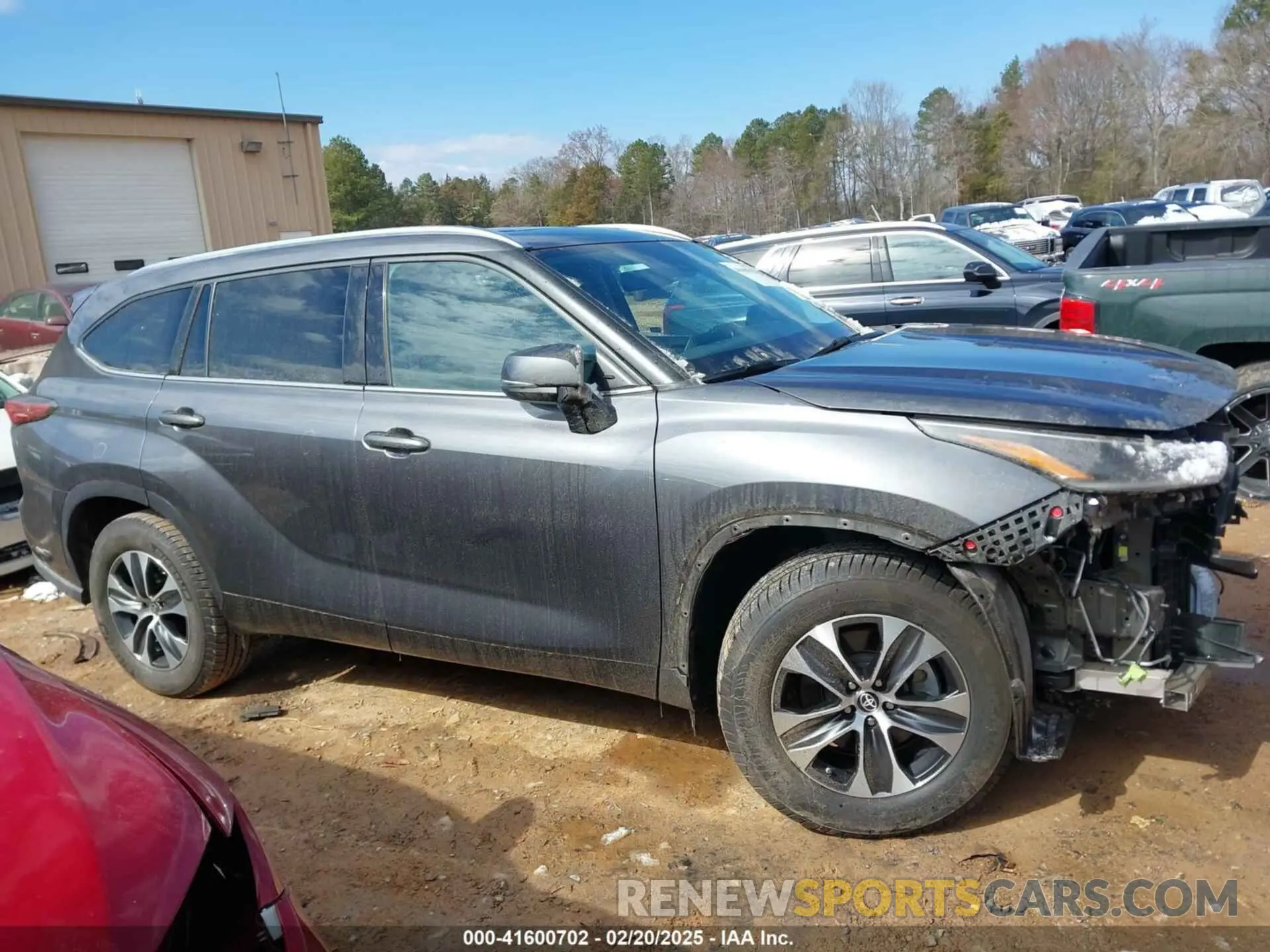 14 Photograph of a damaged car 5TDGZRAH3MS537395 TOYOTA HIGHLANDER 2021