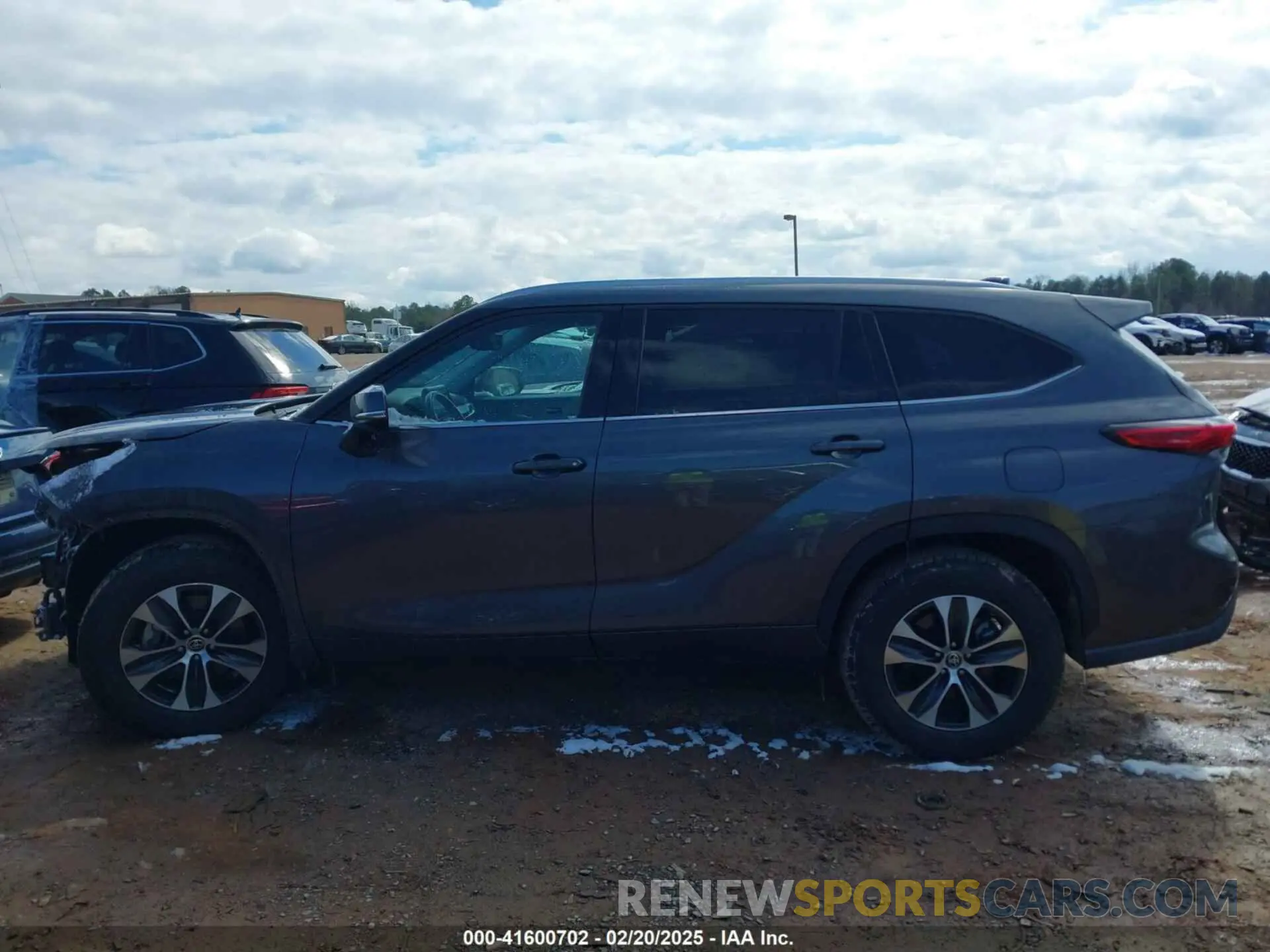 15 Photograph of a damaged car 5TDGZRAH3MS537395 TOYOTA HIGHLANDER 2021