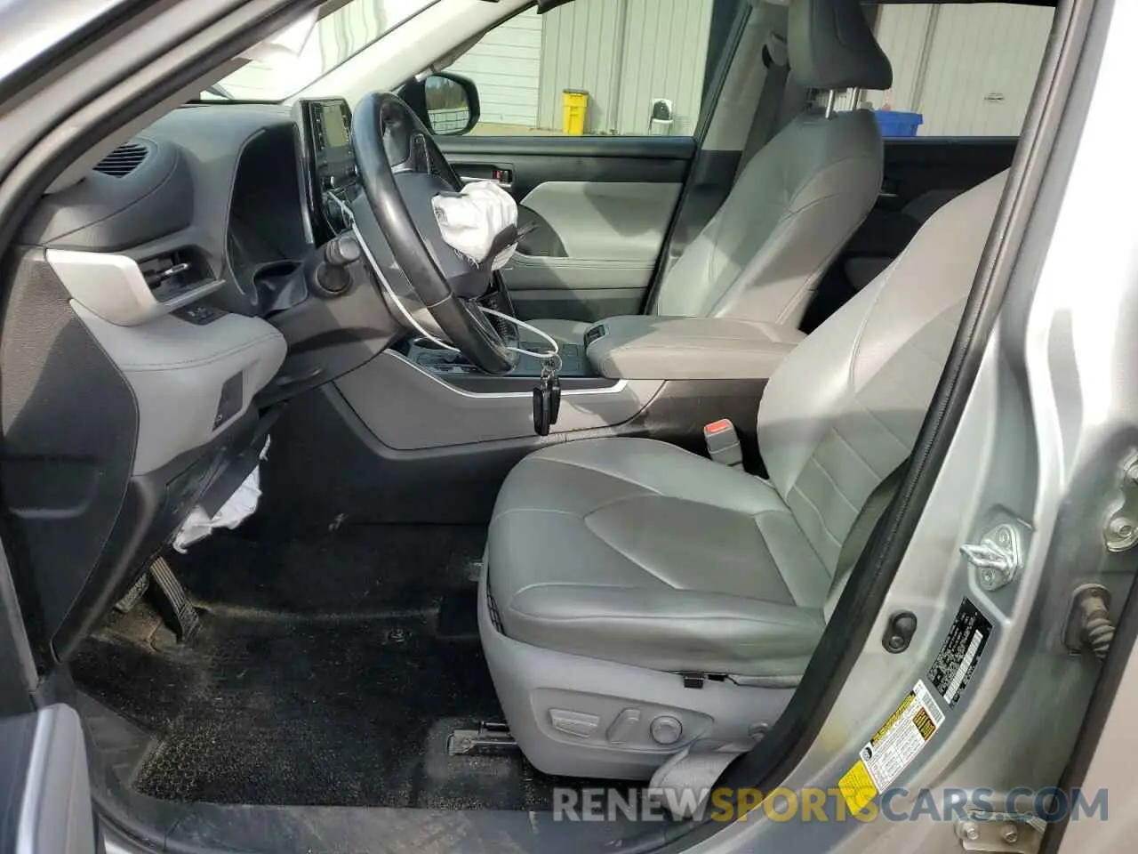 7 Photograph of a damaged car 5TDGZRAH4MS035253 TOYOTA HIGHLANDER 2021