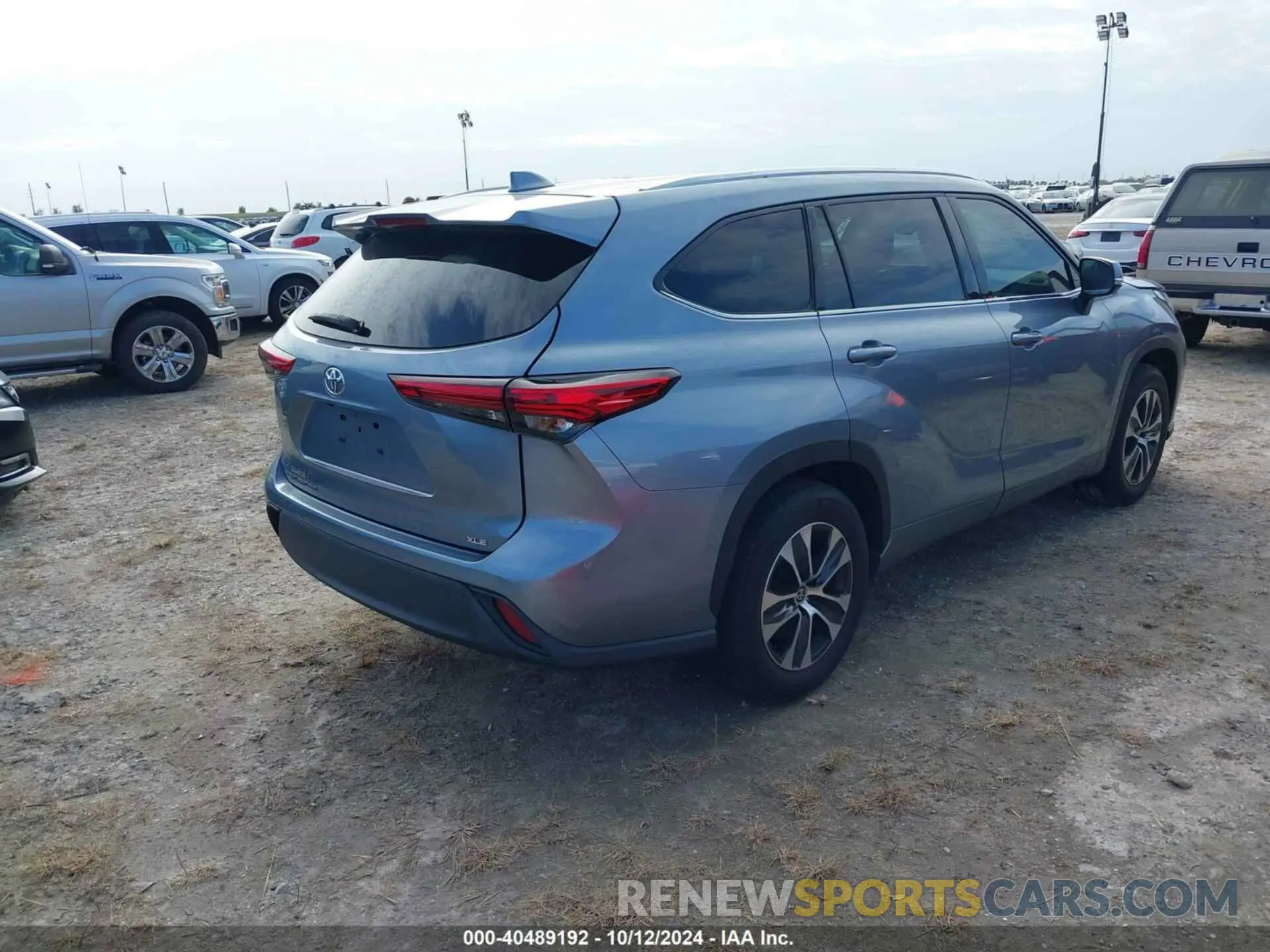 4 Photograph of a damaged car 5TDGZRAH4MS036323 TOYOTA HIGHLANDER 2021