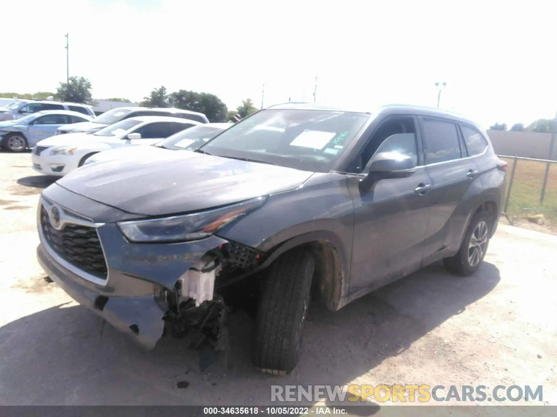 2 Photograph of a damaged car 5TDGZRAH4MS037469 TOYOTA HIGHLANDER 2021