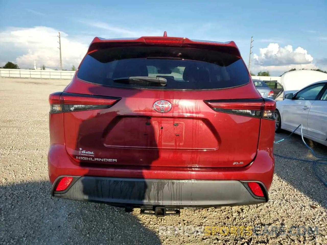 6 Photograph of a damaged car 5TDGZRAH5MS063353 TOYOTA HIGHLANDER 2021