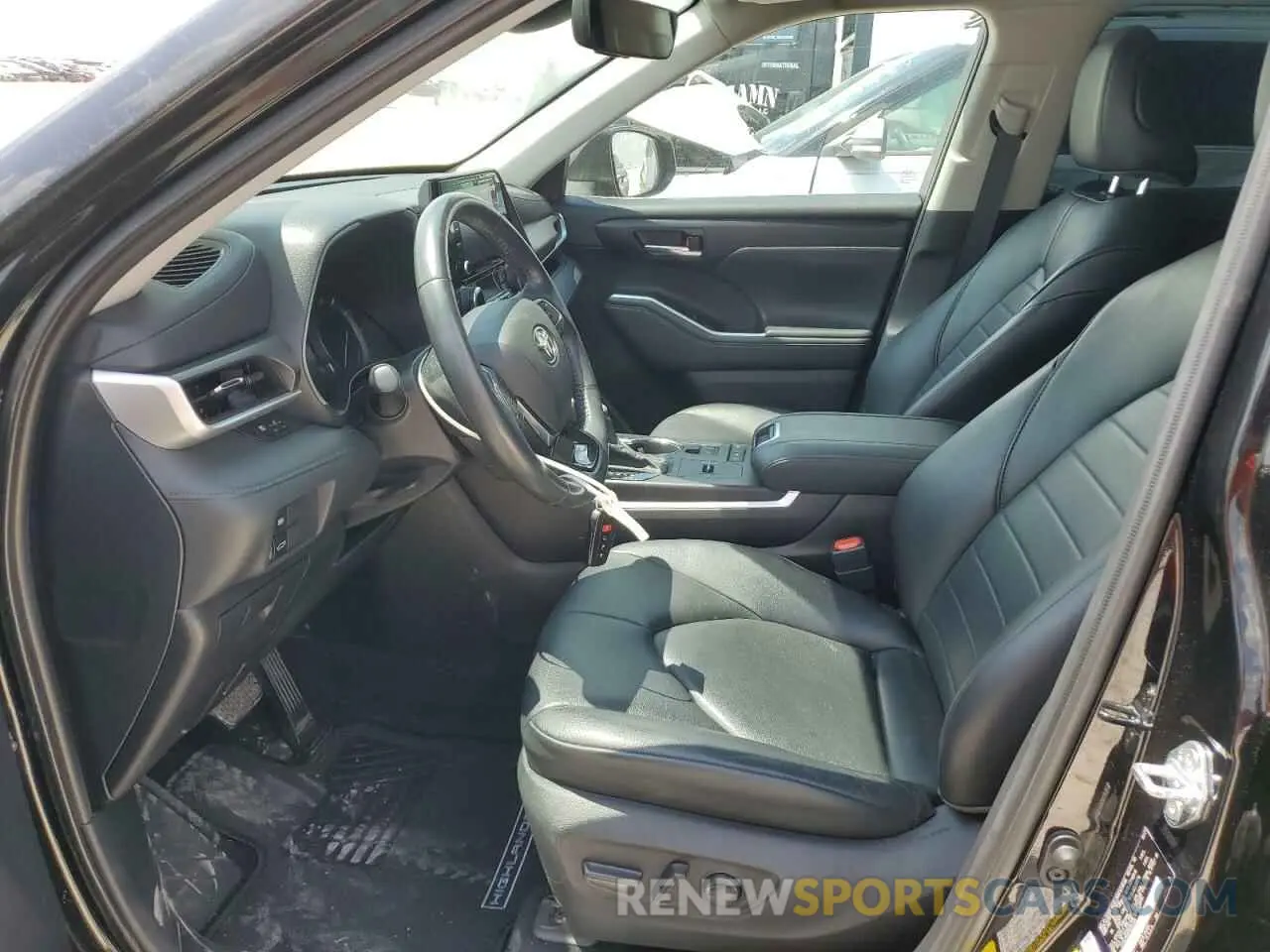 7 Photograph of a damaged car 5TDGZRAH5MS089189 TOYOTA HIGHLANDER 2021