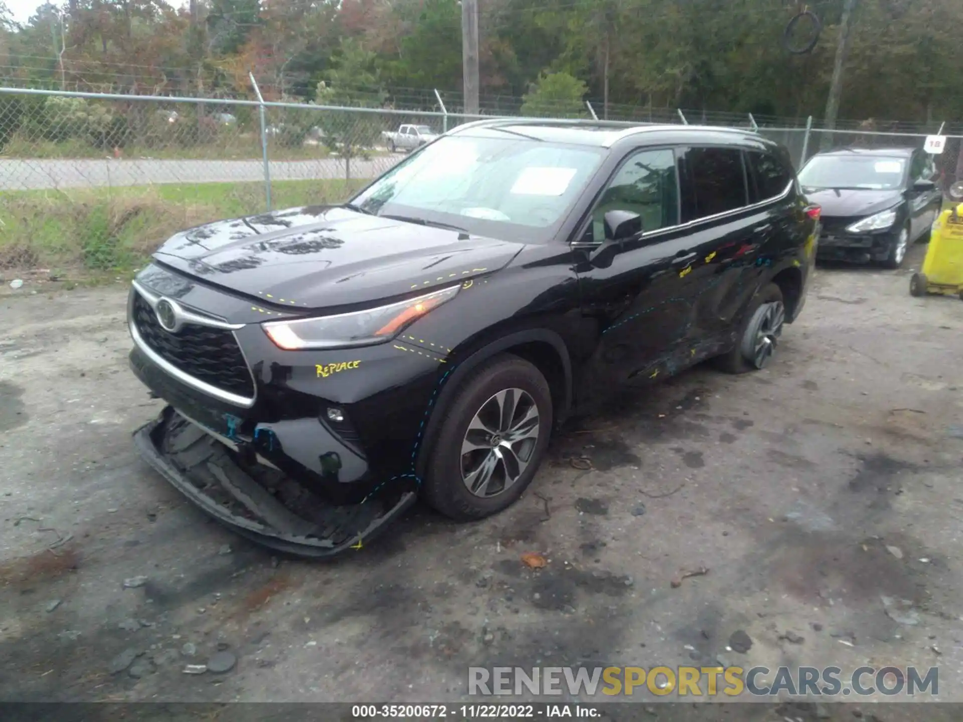 2 Photograph of a damaged car 5TDGZRAH5MS524597 TOYOTA HIGHLANDER 2021