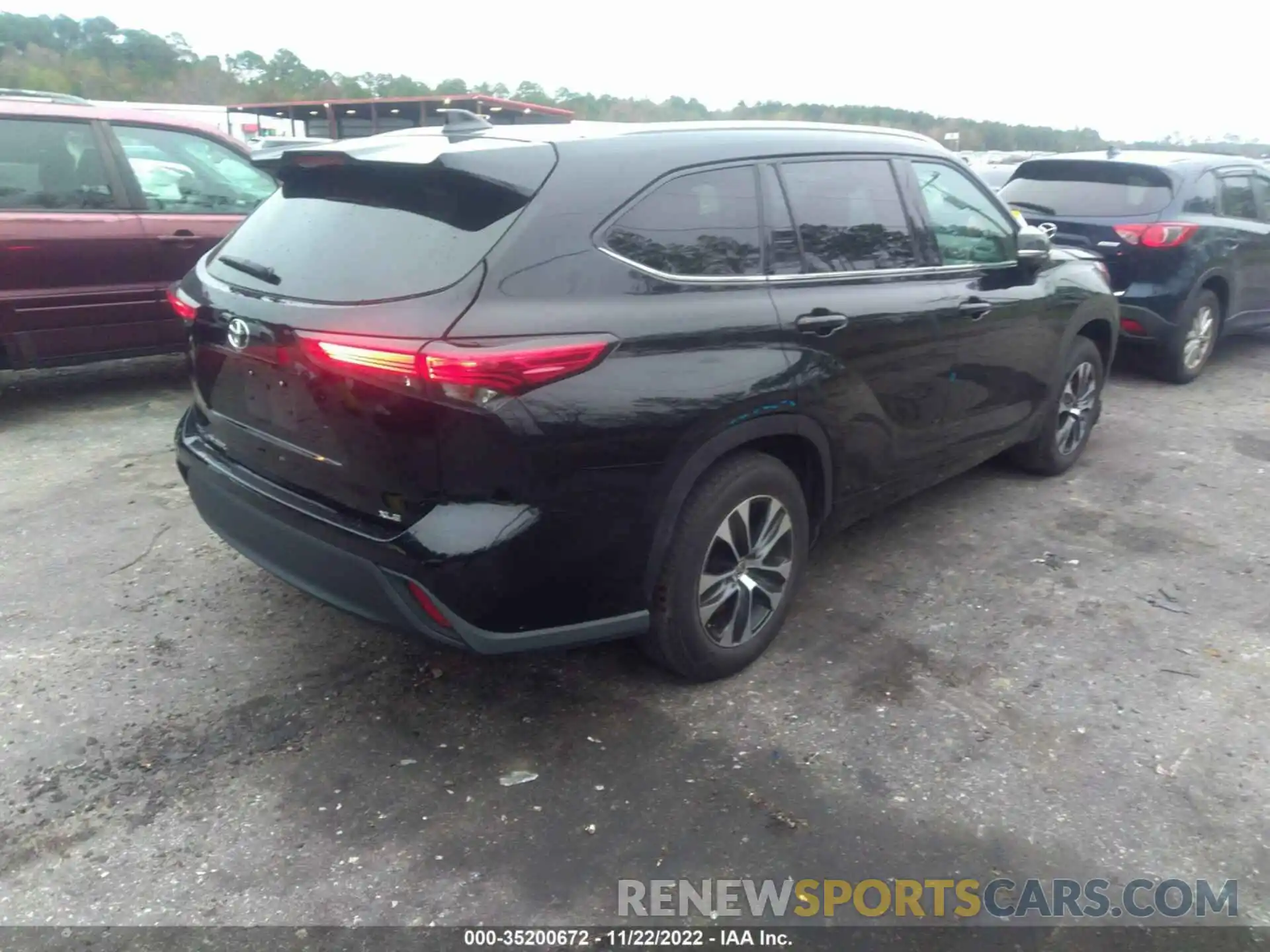 4 Photograph of a damaged car 5TDGZRAH5MS524597 TOYOTA HIGHLANDER 2021