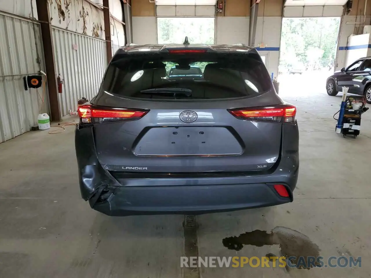 6 Photograph of a damaged car 5TDGZRAH5MS525720 TOYOTA HIGHLANDER 2021
