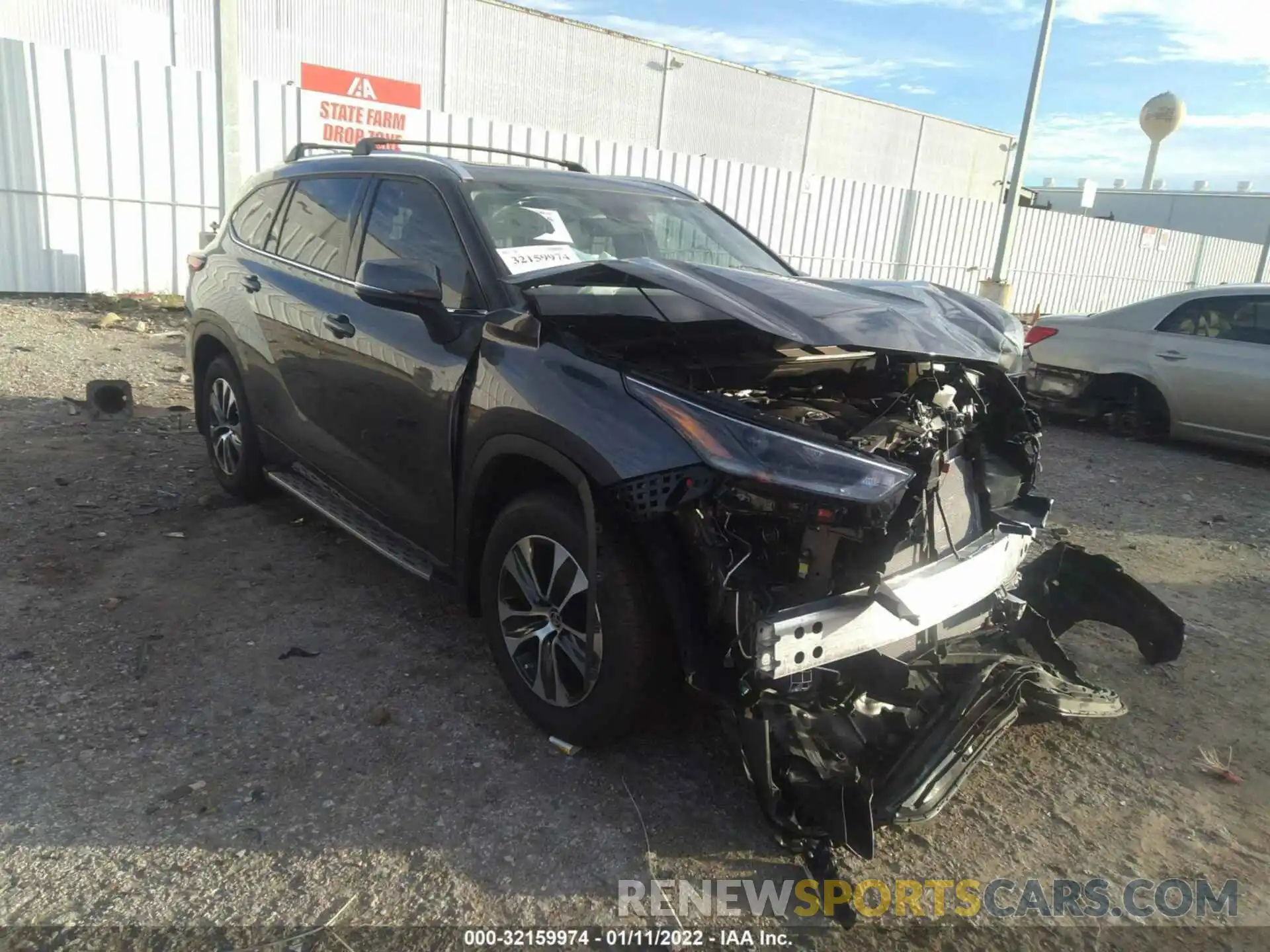 1 Photograph of a damaged car 5TDGZRAH5MS536572 TOYOTA HIGHLANDER 2021