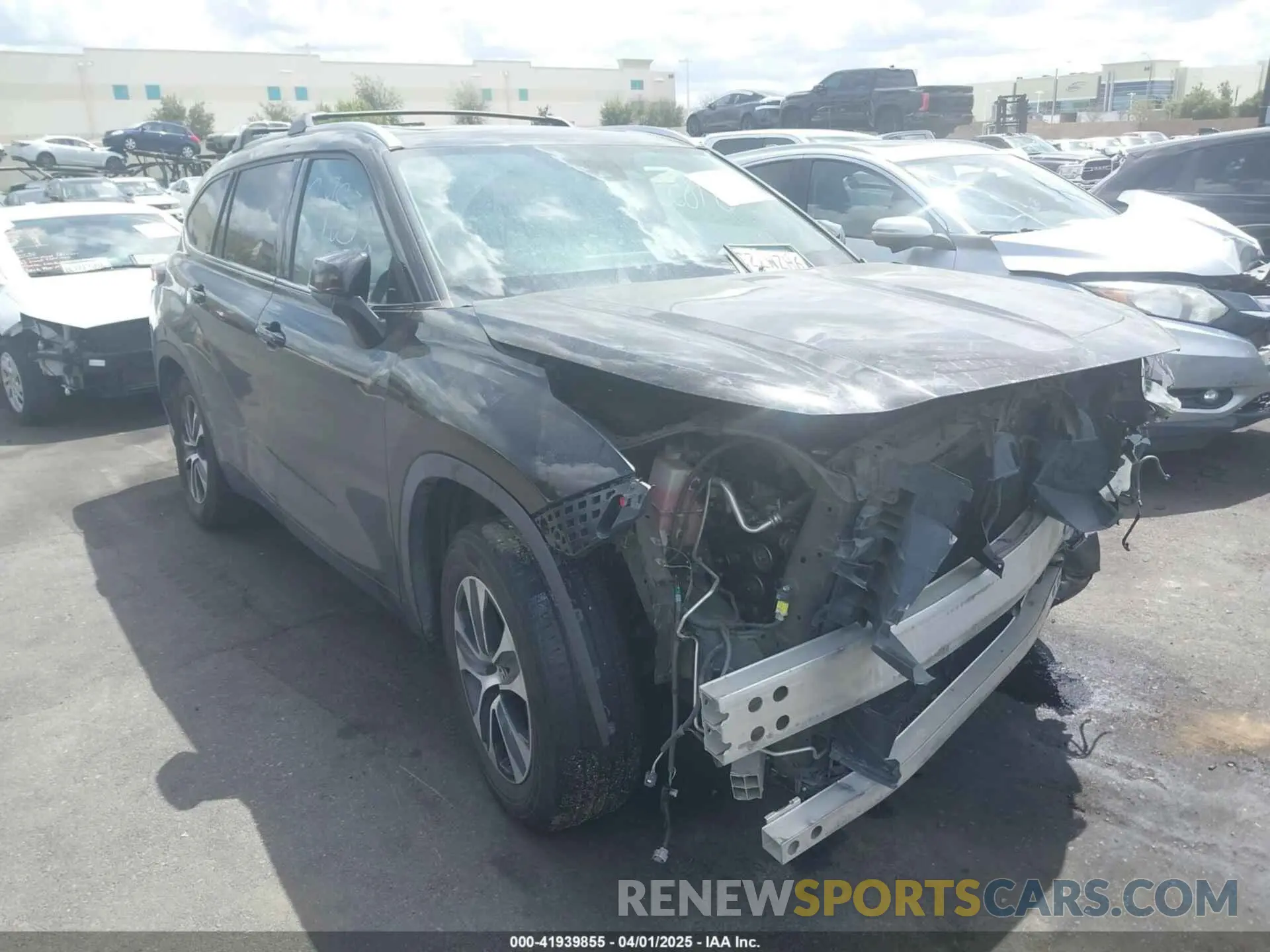 1 Photograph of a damaged car 5TDGZRAH6MS039935 TOYOTA HIGHLANDER 2021