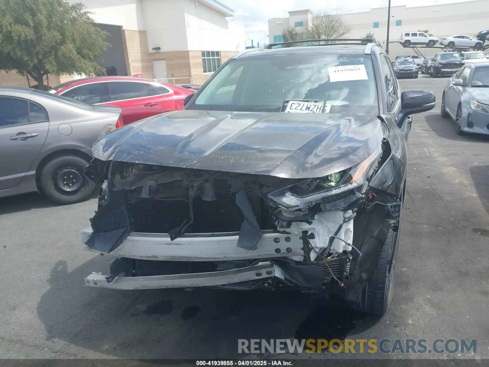 12 Photograph of a damaged car 5TDGZRAH6MS039935 TOYOTA HIGHLANDER 2021