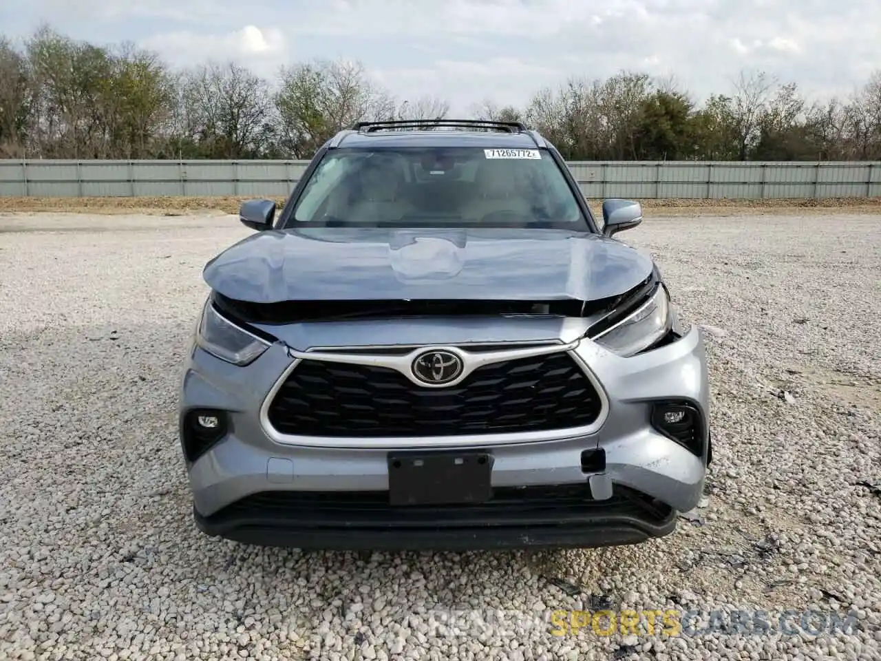 5 Photograph of a damaged car 5TDGZRAH6MS048974 TOYOTA HIGHLANDER 2021