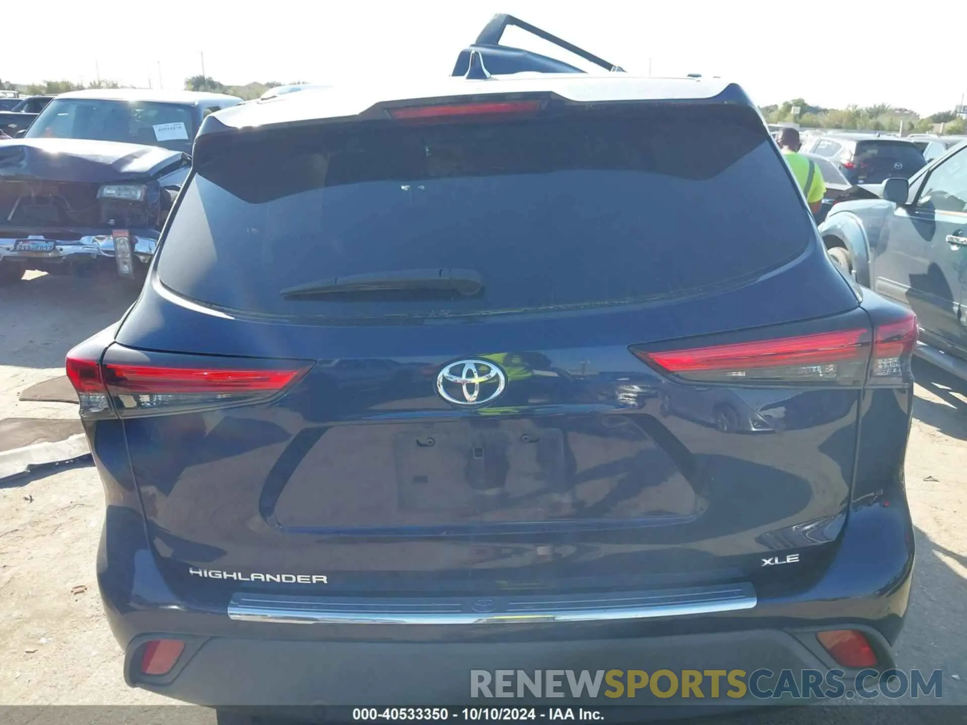 15 Photograph of a damaged car 5TDGZRAH6MS052992 TOYOTA HIGHLANDER 2021