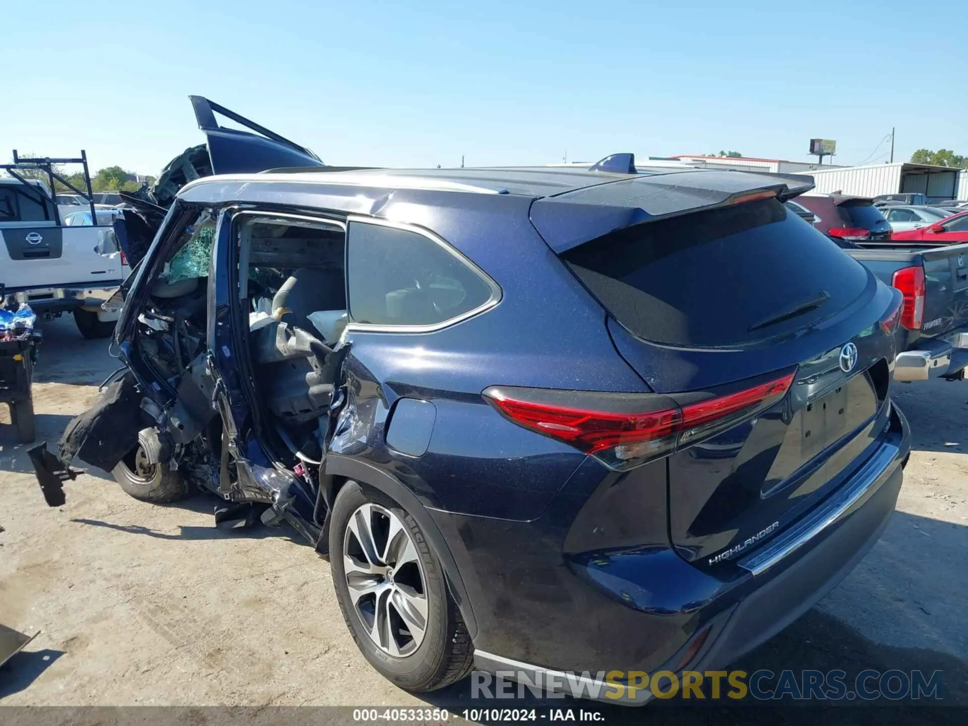 3 Photograph of a damaged car 5TDGZRAH6MS052992 TOYOTA HIGHLANDER 2021