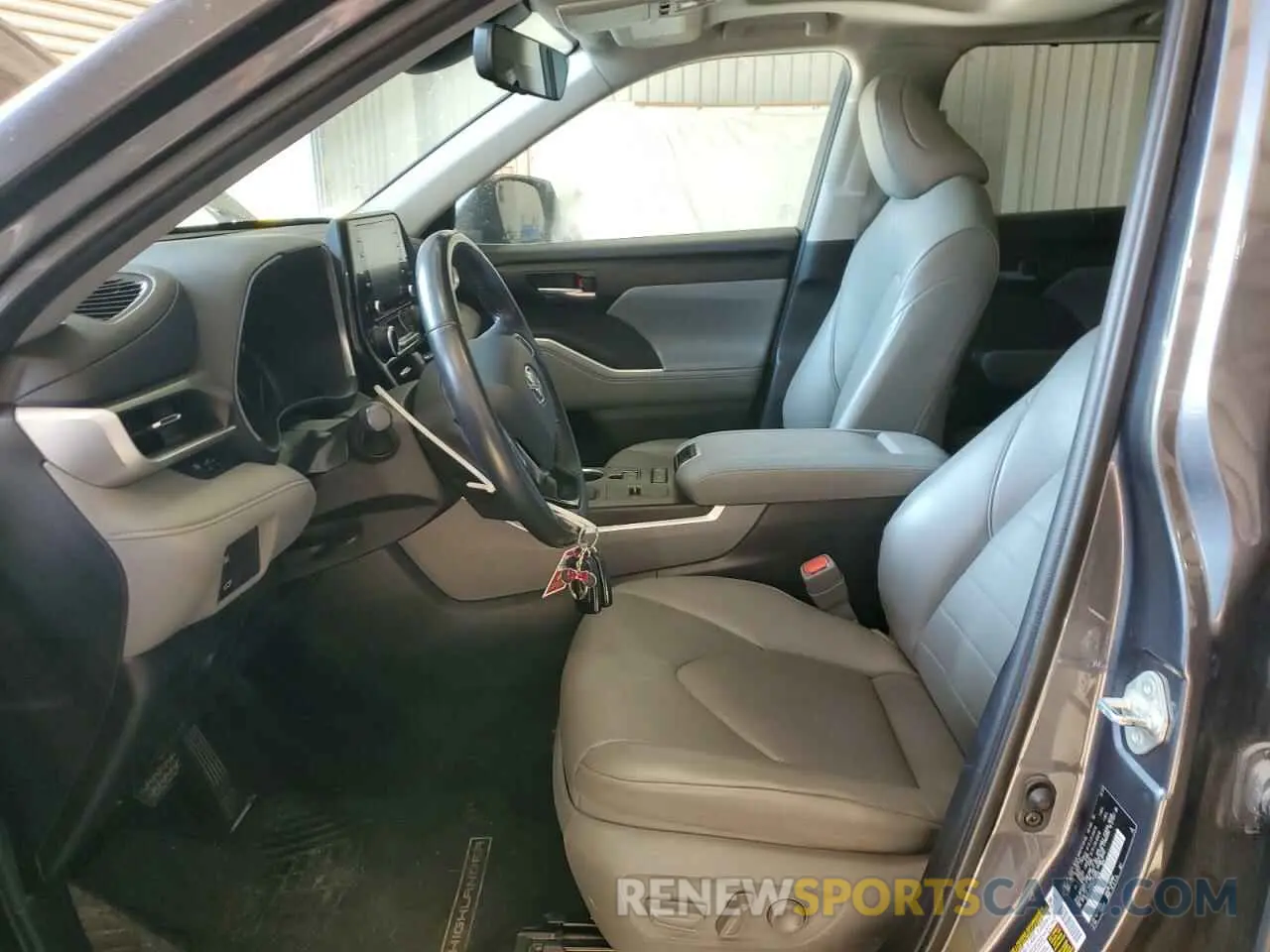 7 Photograph of a damaged car 5TDGZRAH6MS515228 TOYOTA HIGHLANDER 2021
