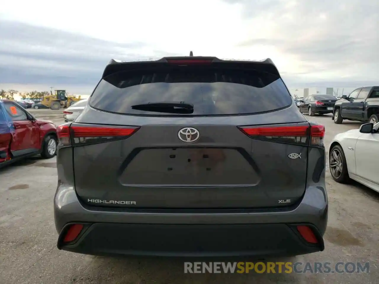 6 Photograph of a damaged car 5TDGZRAH6MS535432 TOYOTA HIGHLANDER 2021