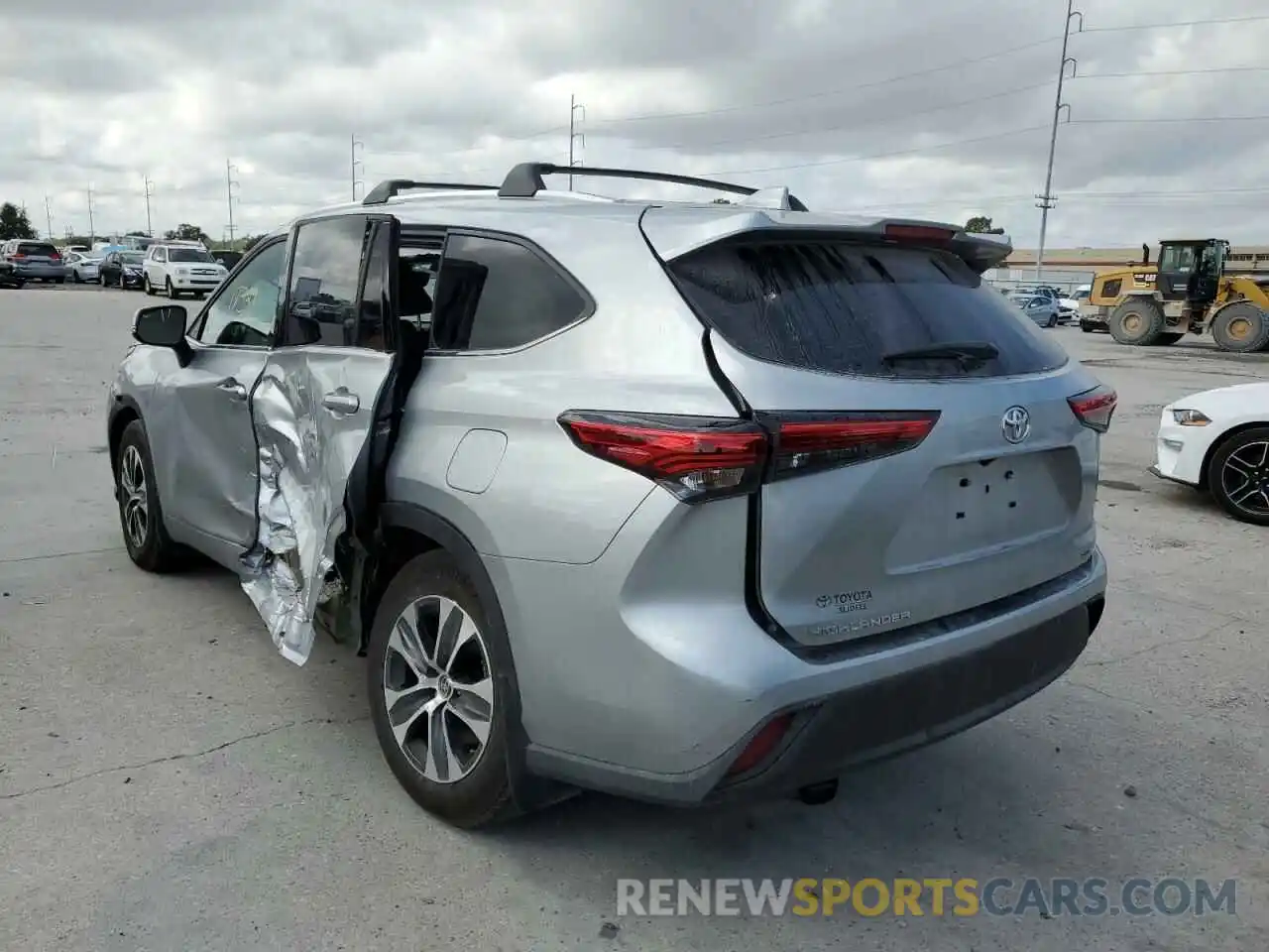 3 Photograph of a damaged car 5TDGZRAH6MS536967 TOYOTA HIGHLANDER 2021