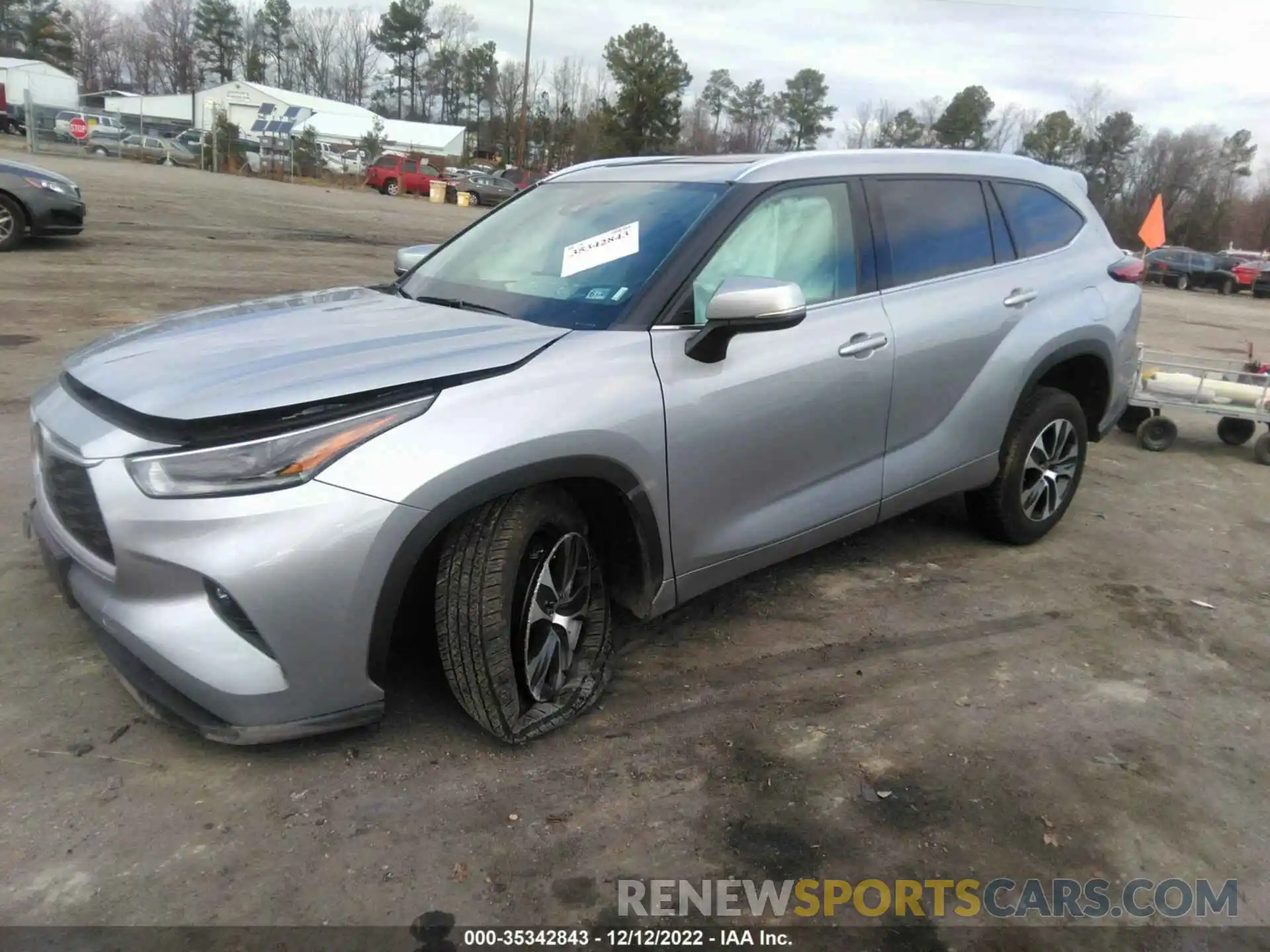 2 Photograph of a damaged car 5TDGZRAH7MS065525 TOYOTA HIGHLANDER 2021