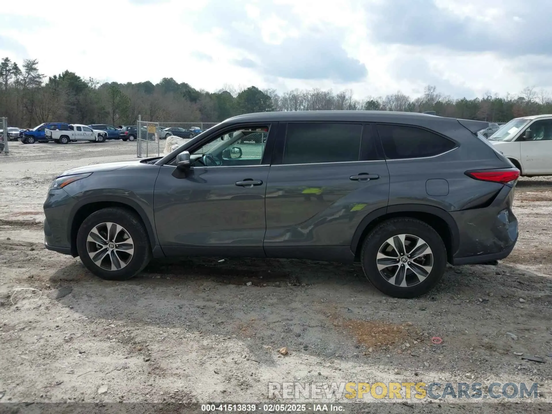 14 Photograph of a damaged car 5TDGZRAH7MS516632 TOYOTA HIGHLANDER 2021