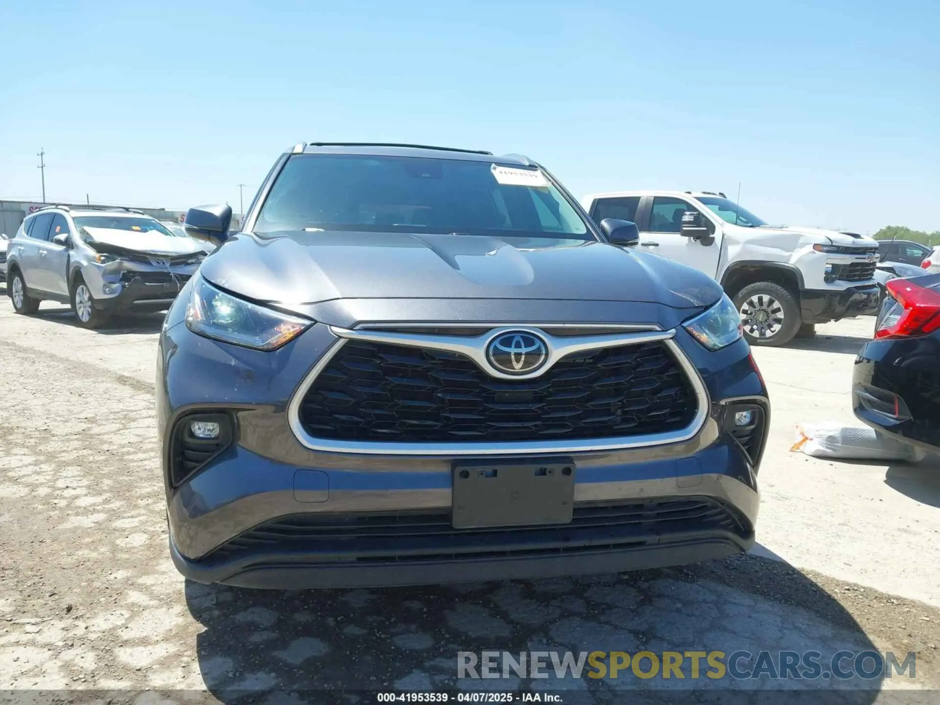 13 Photograph of a damaged car 5TDGZRAH7MS528781 TOYOTA HIGHLANDER 2021