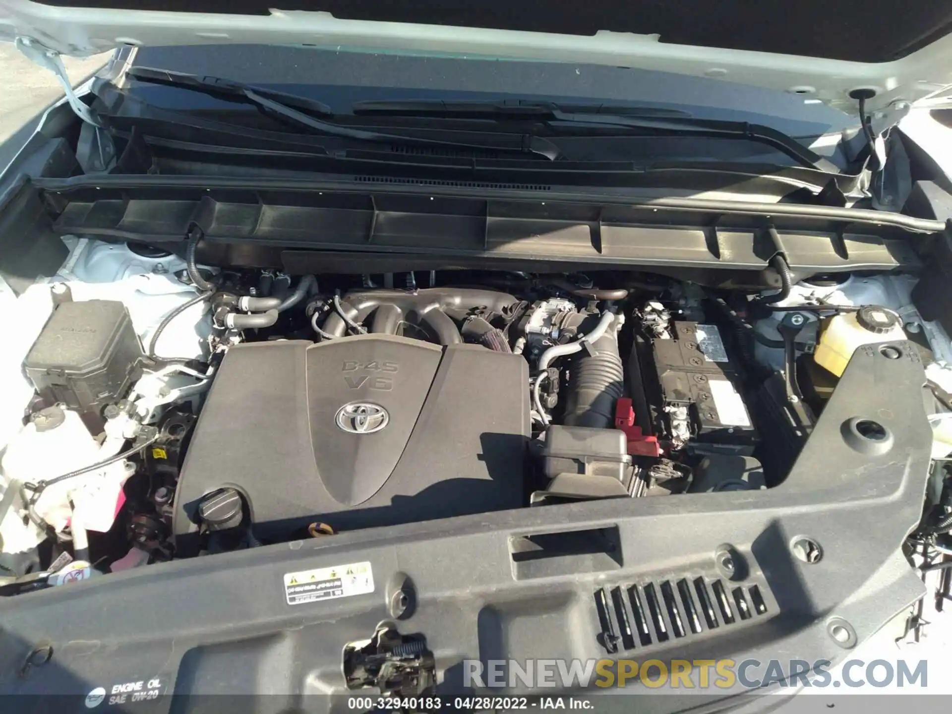 10 Photograph of a damaged car 5TDGZRAH7MS530644 TOYOTA HIGHLANDER 2021