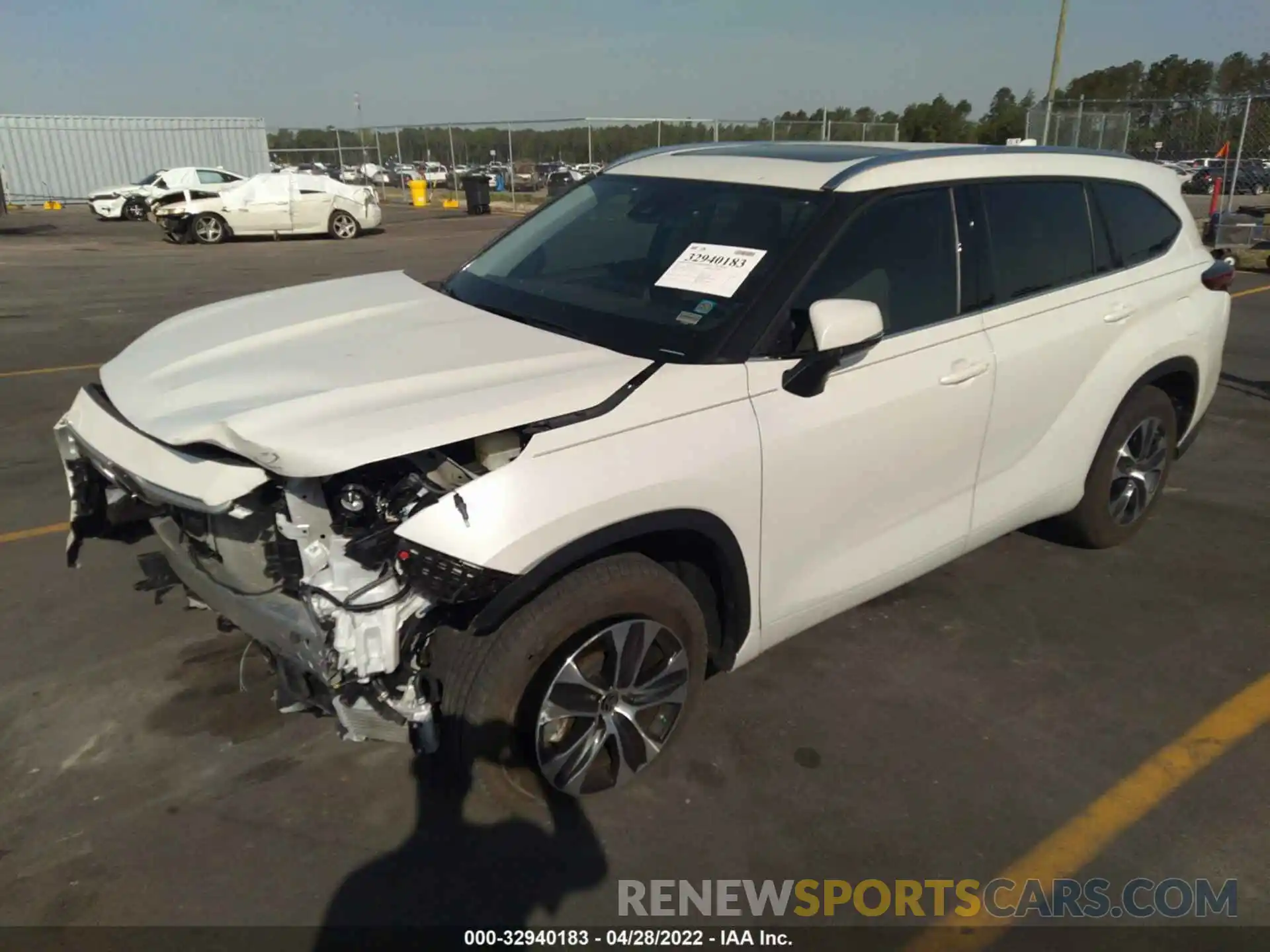 2 Photograph of a damaged car 5TDGZRAH7MS530644 TOYOTA HIGHLANDER 2021