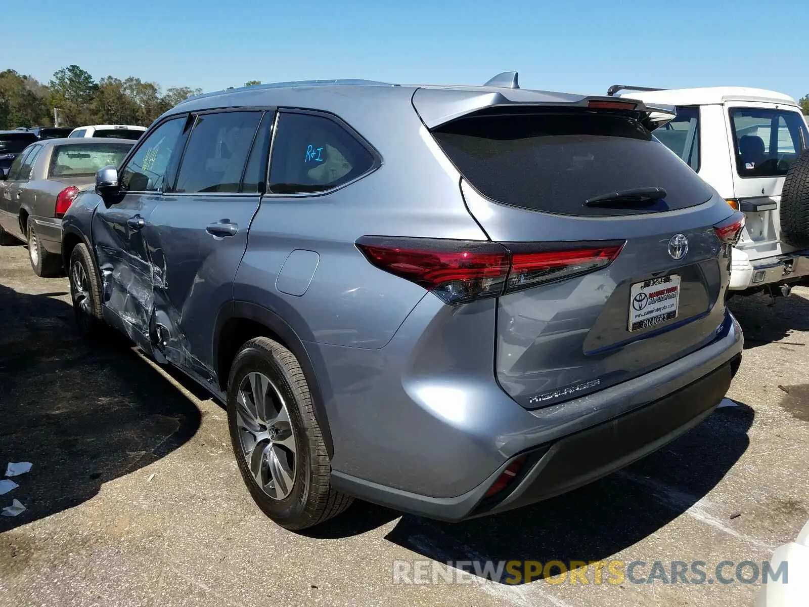 3 Photograph of a damaged car 5TDGZRAH8MS036180 TOYOTA HIGHLANDER 2021