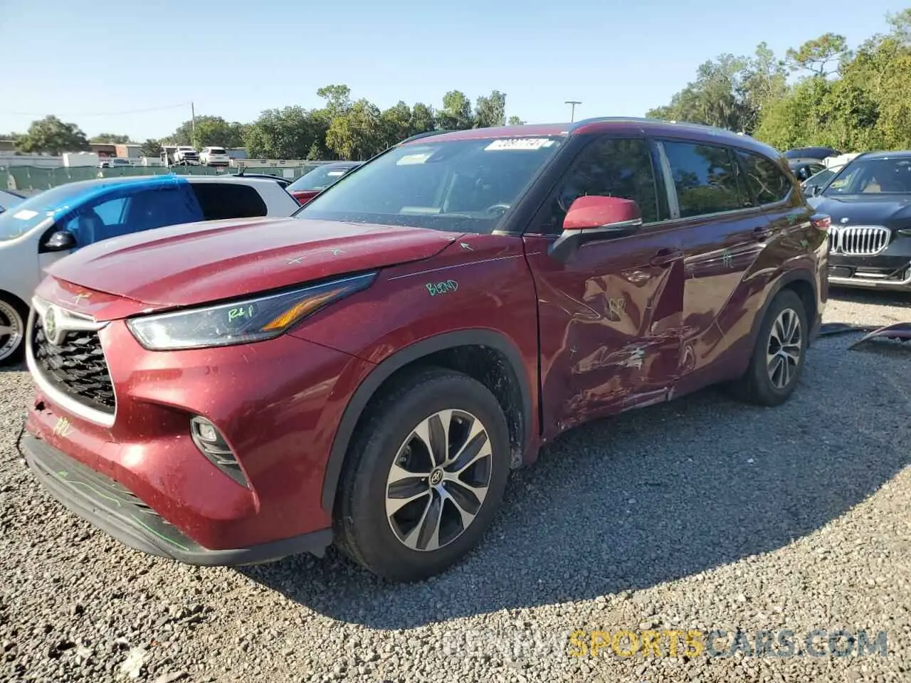 1 Photograph of a damaged car 5TDGZRAH8MS040682 TOYOTA HIGHLANDER 2021