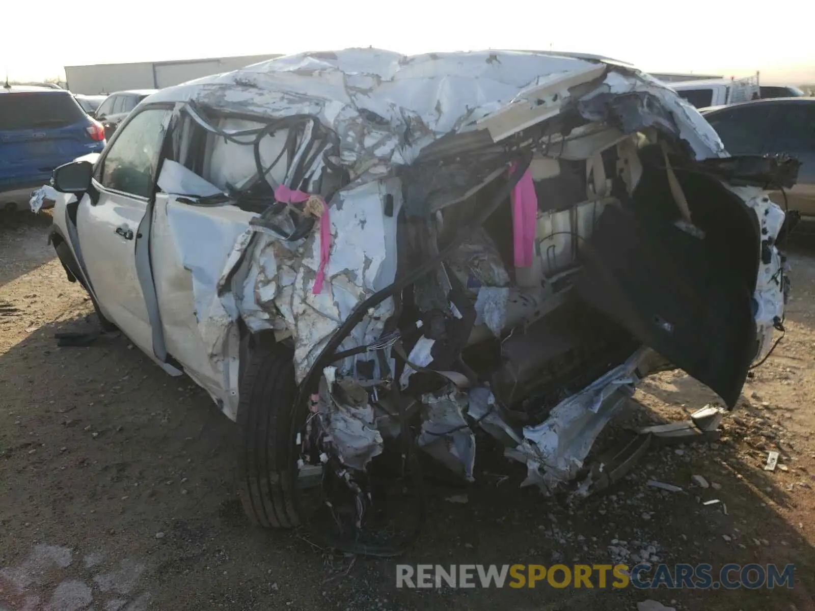 3 Photograph of a damaged car 5TDGZRAH8MS042819 TOYOTA HIGHLANDER 2021