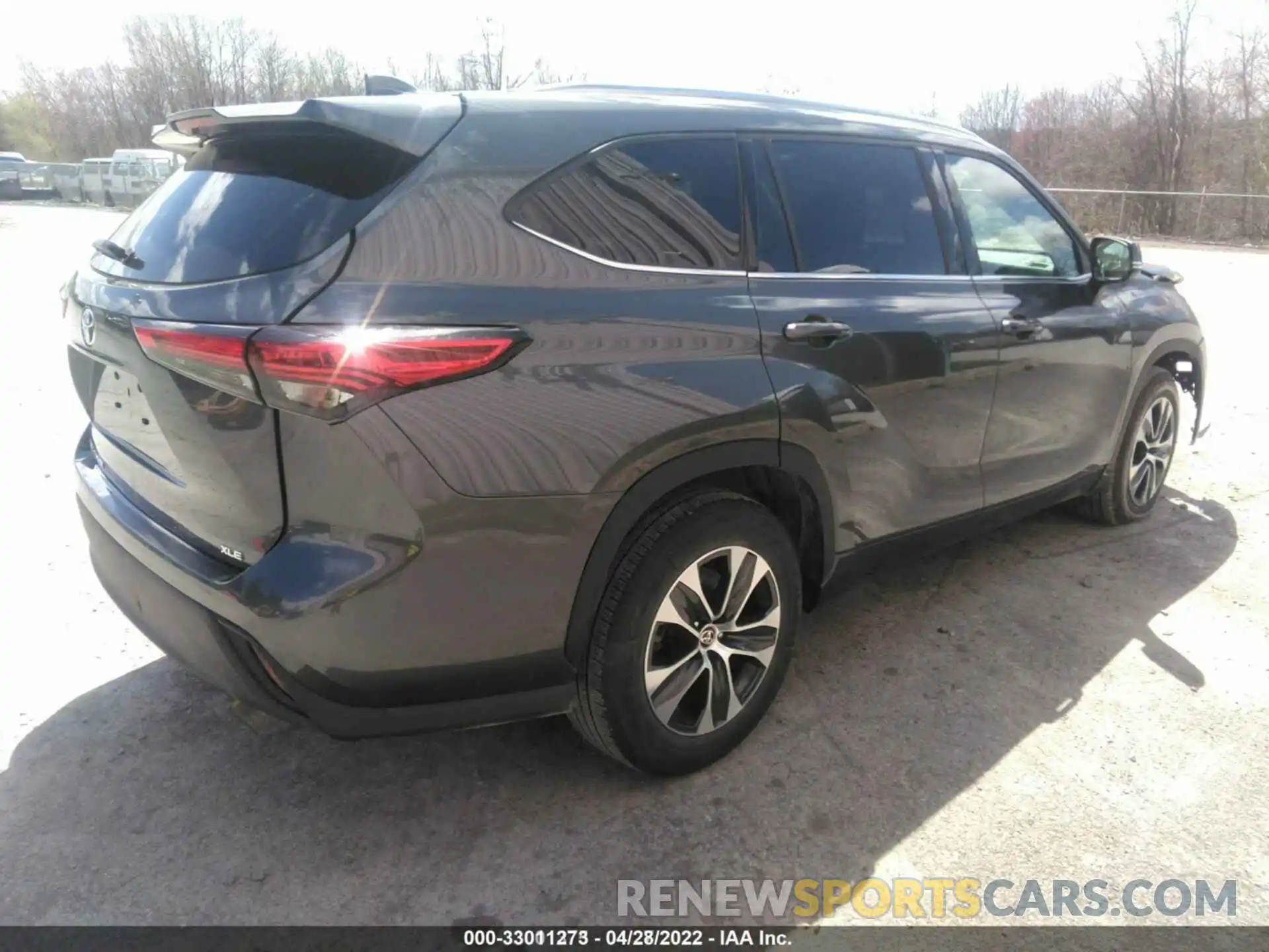 4 Photograph of a damaged car 5TDGZRAH8MS516204 TOYOTA HIGHLANDER 2021