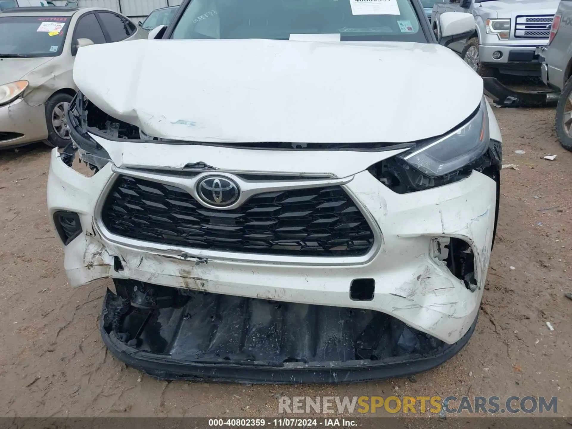 13 Photograph of a damaged car 5TDGZRAH8MS522617 TOYOTA HIGHLANDER 2021