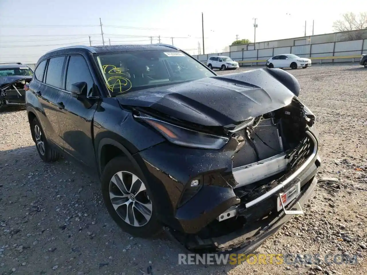 1 Photograph of a damaged car 5TDGZRAH8MS538185 TOYOTA HIGHLANDER 2021