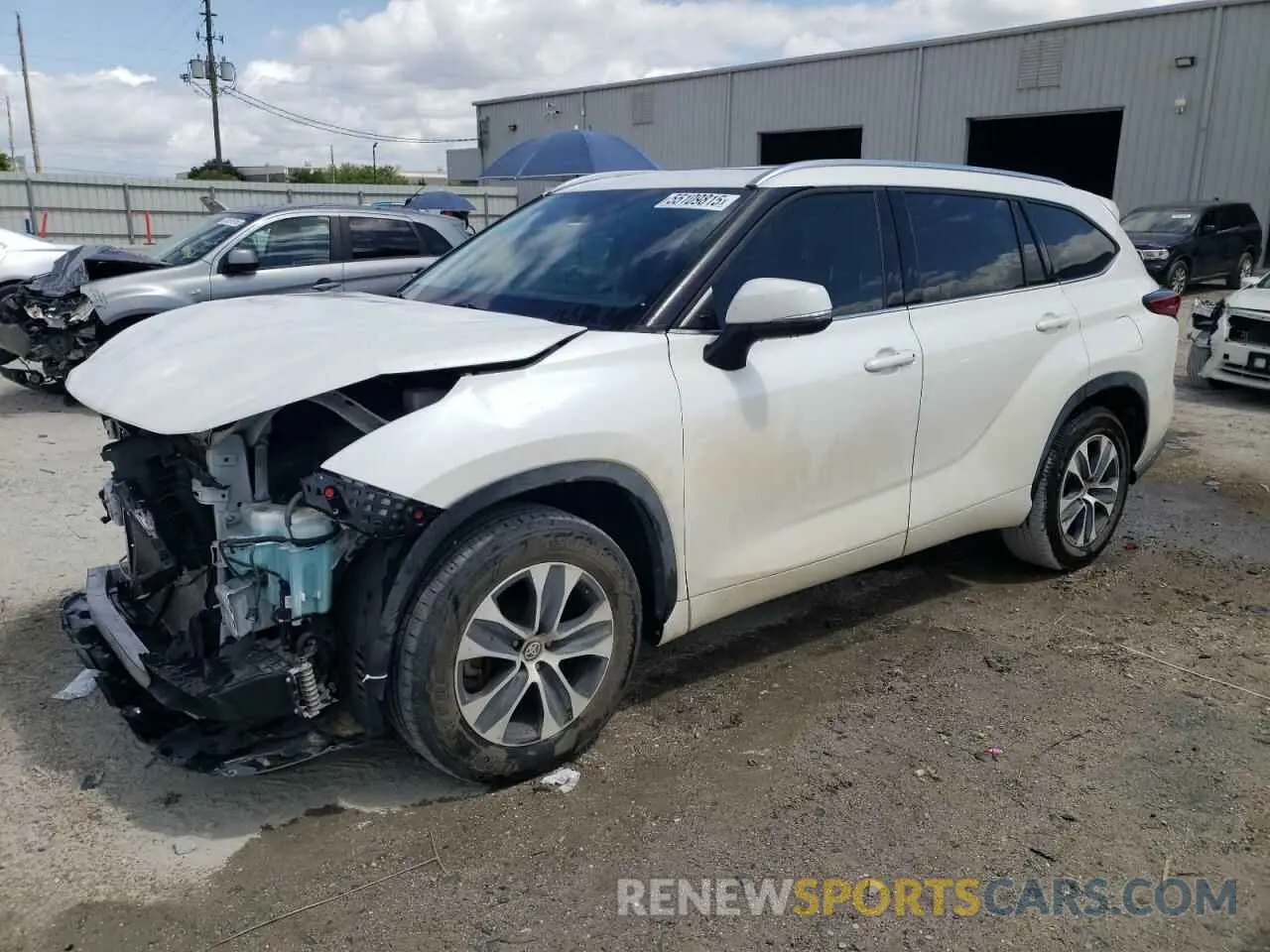 1 Photograph of a damaged car 5TDGZRAH9MS058124 TOYOTA HIGHLANDER 2021