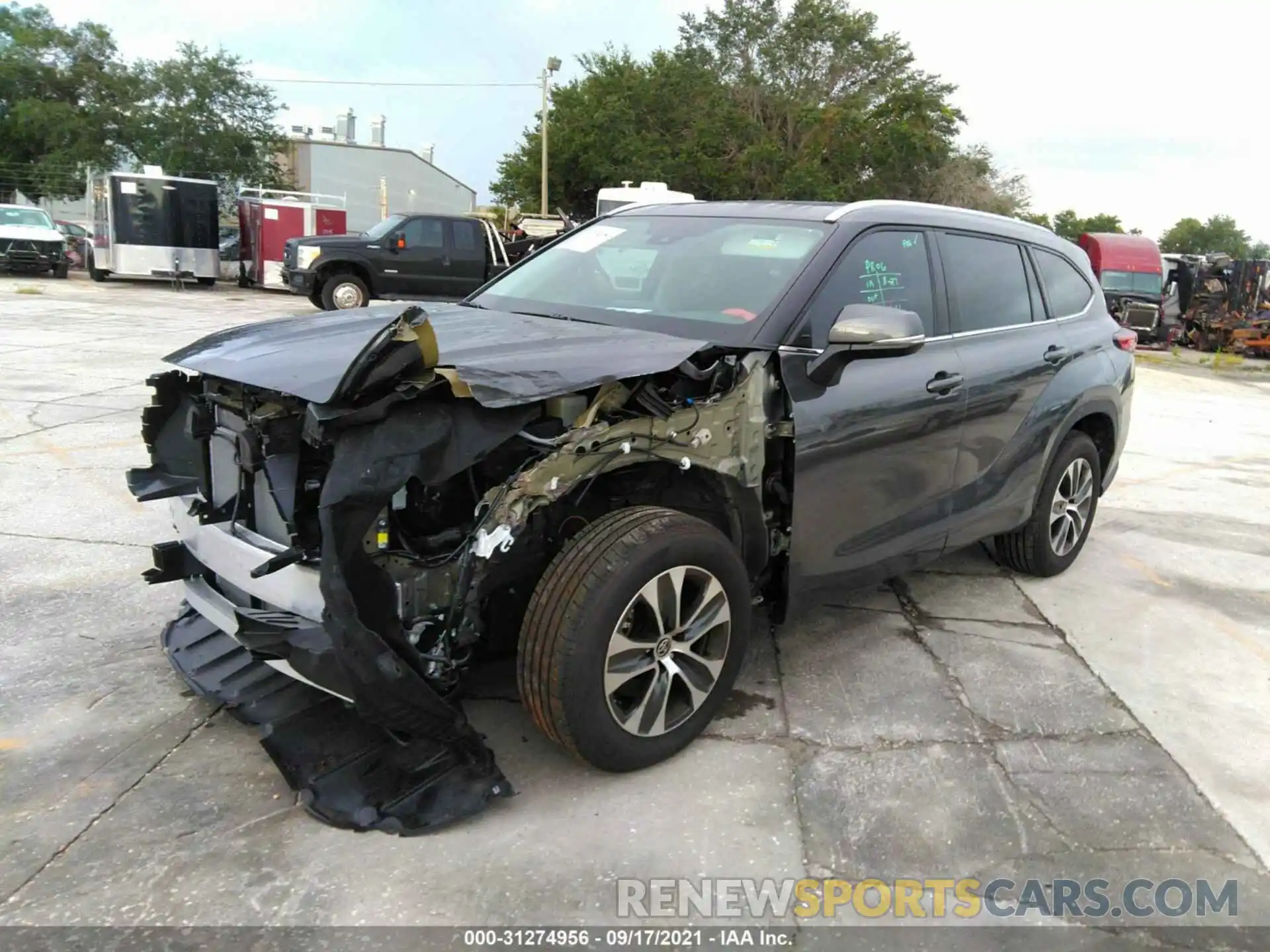 2 Photograph of a damaged car 5TDGZRAH9MS063078 TOYOTA HIGHLANDER 2021