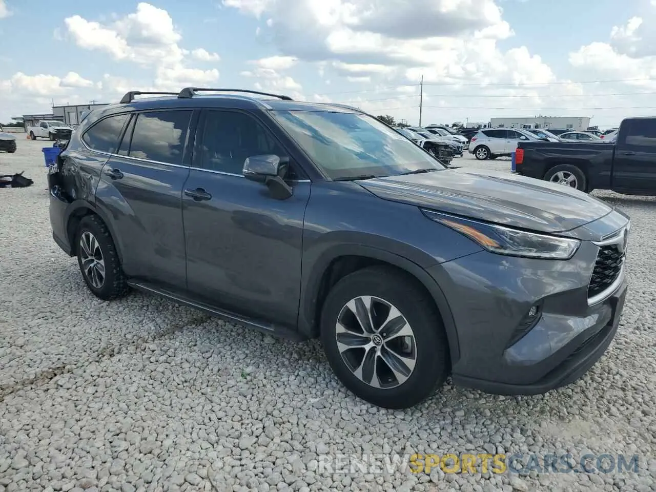 4 Photograph of a damaged car 5TDGZRAH9MS063100 TOYOTA HIGHLANDER 2021